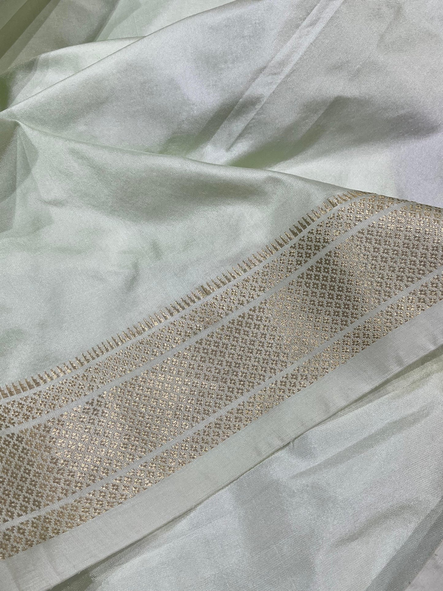 LIGHT PISTA GREEN SILK PURE HANDLOOM PAITHANI SAREE