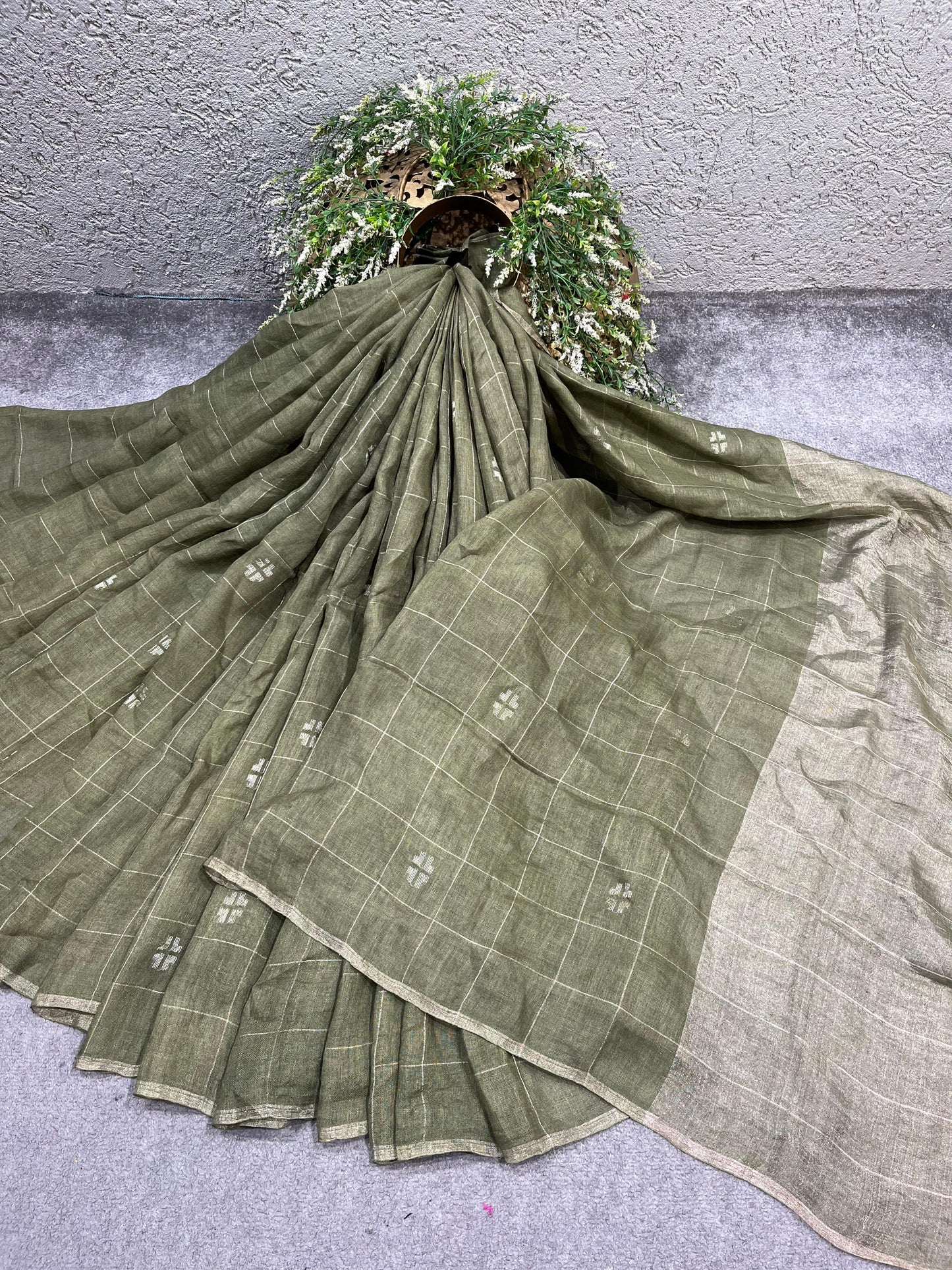 OLIVE GREEN PURE HANDLOOM LINEN SAREE