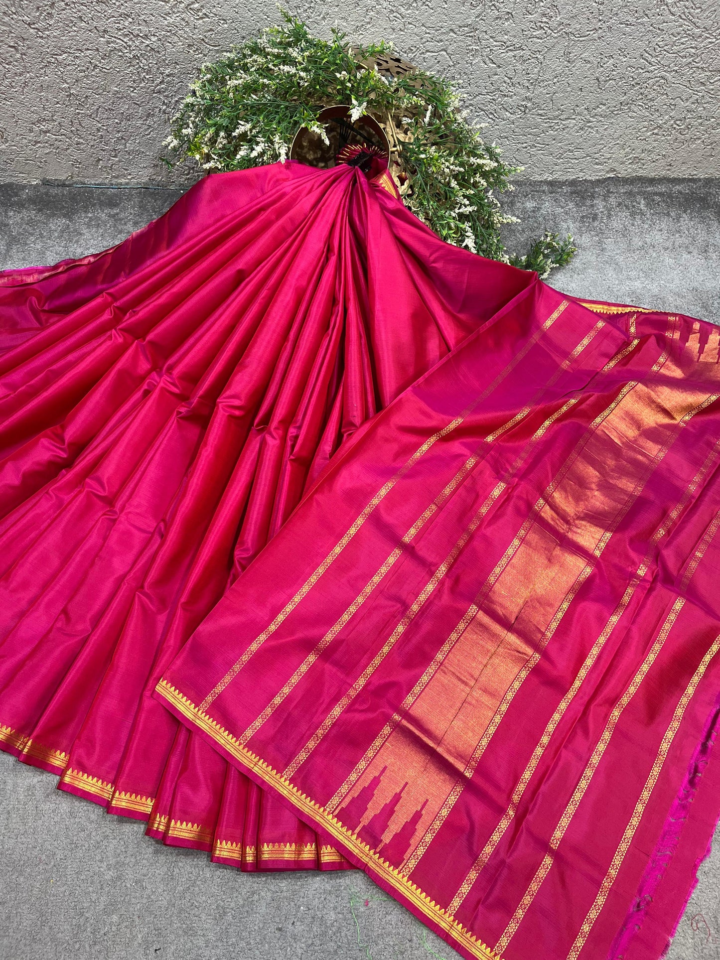 PINK PURE HANDLOOM SOFT SILK SAREE