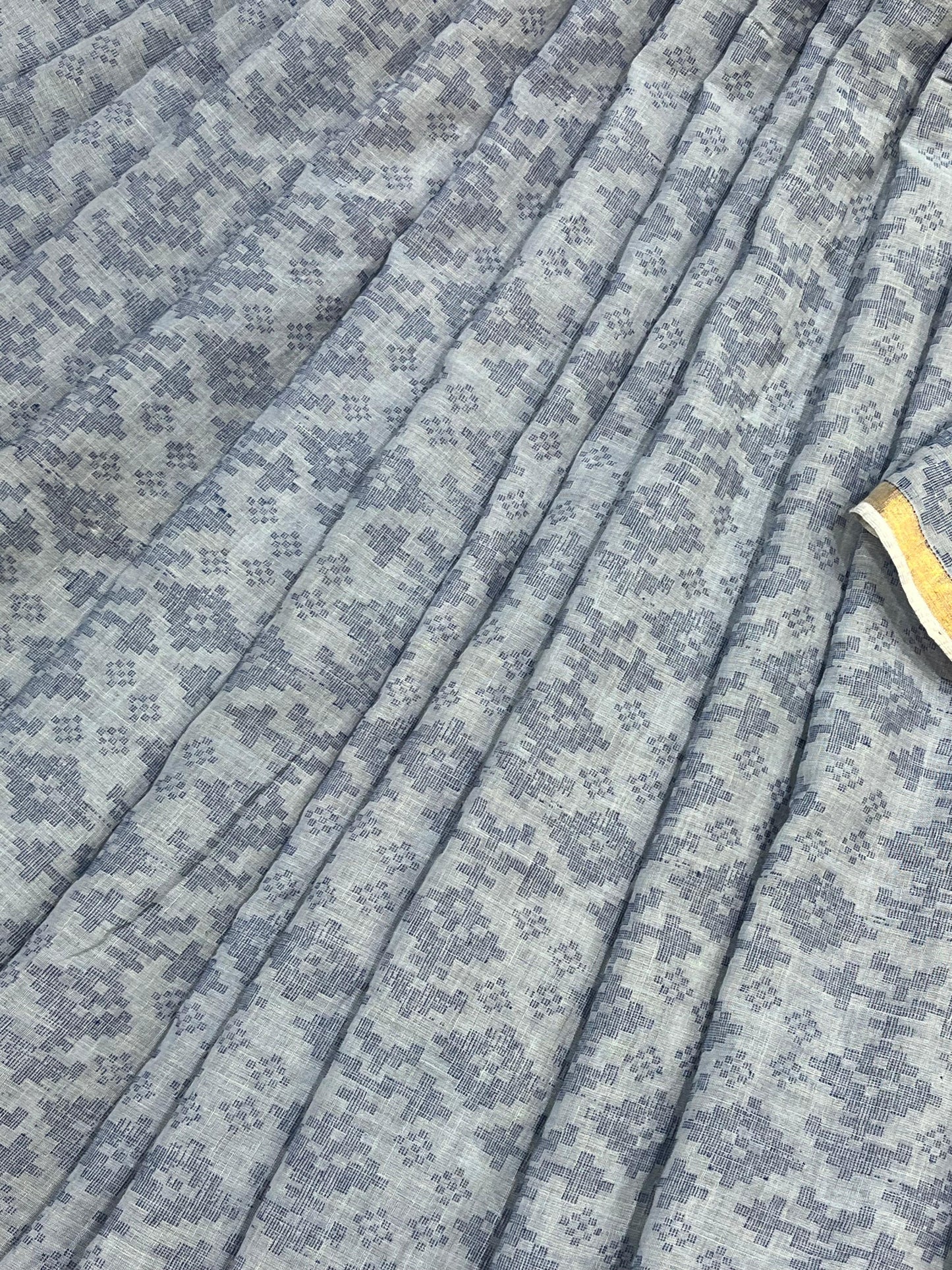 GREY PURE HANDLOOM MUSLIN JAMDANI SAREE