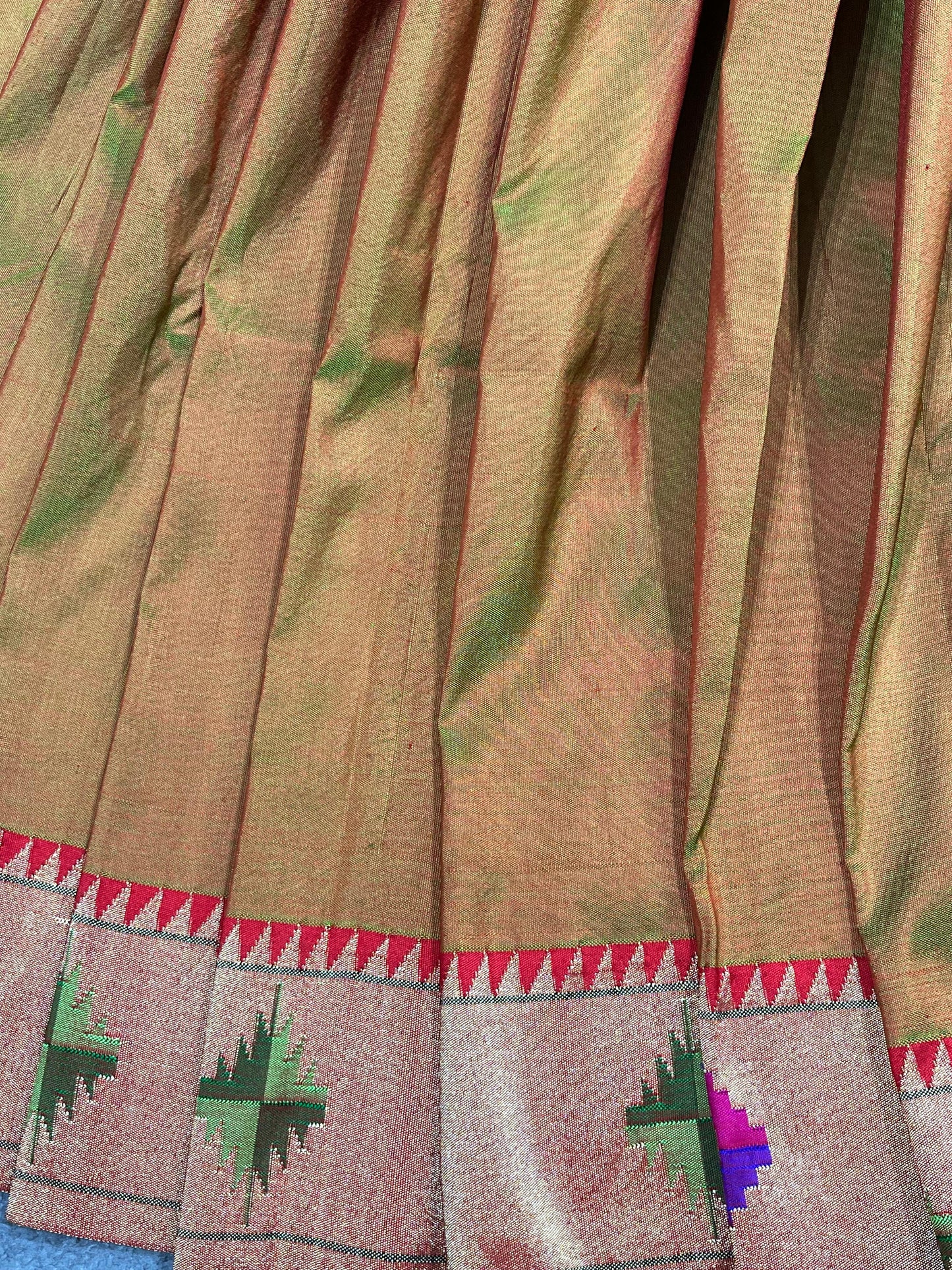 TWO TONE GREEN SILK PURE HANDLOOM PAITHANI SAREE