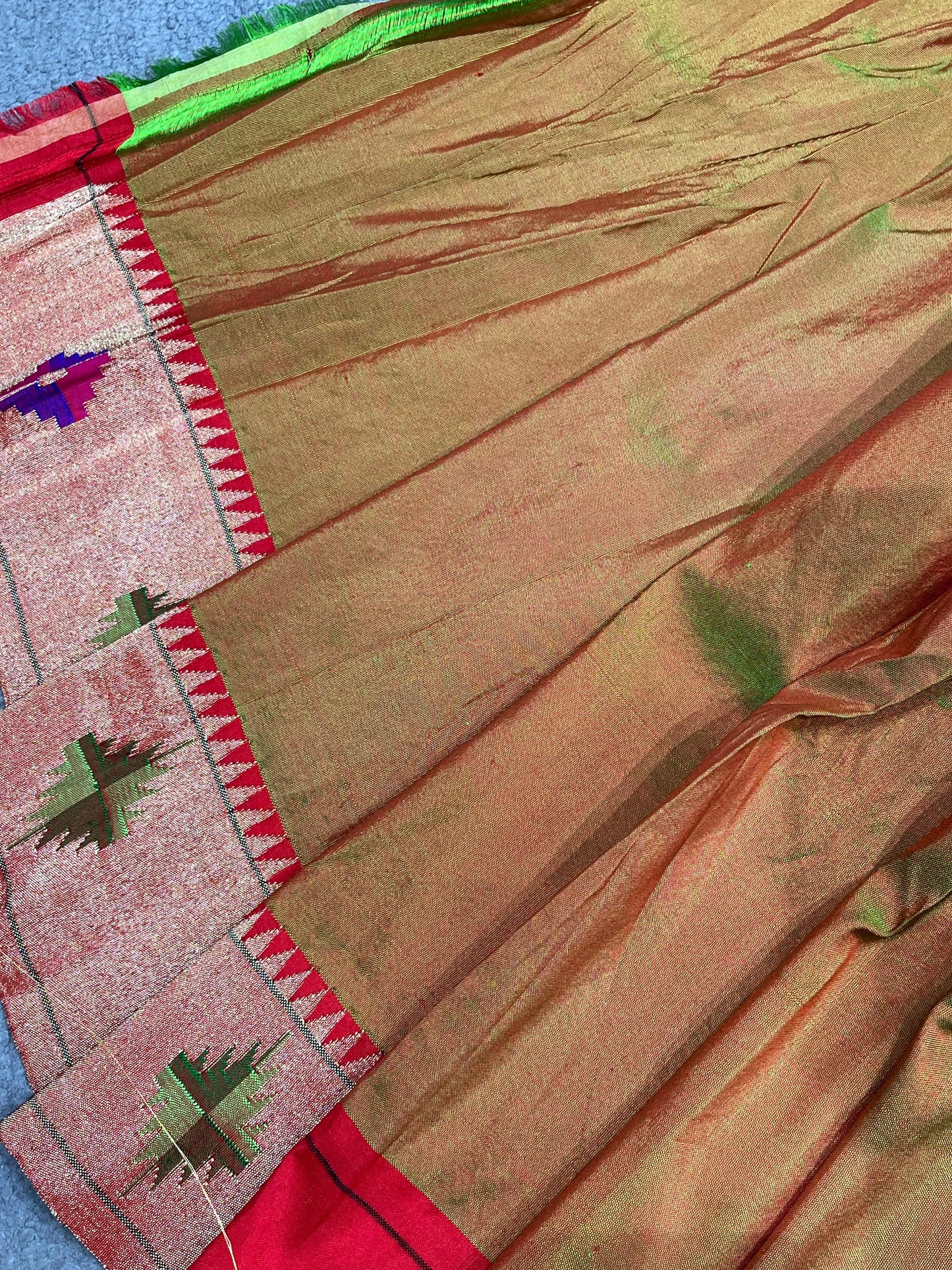 TWO TONE GREEN SILK PURE HANDLOOM PAITHANI SAREE