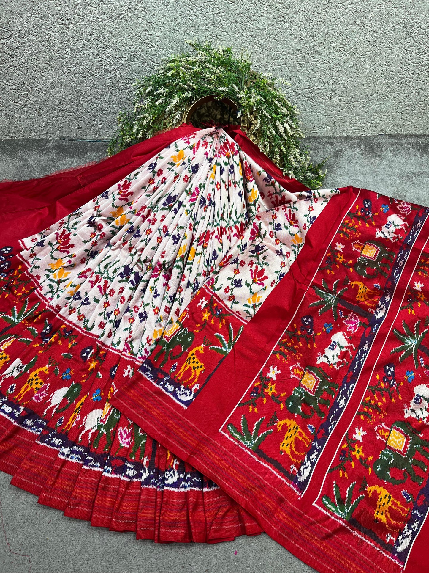 WHITE RED TWILL SILK PURE HANDLOOM IKKAT SAREE