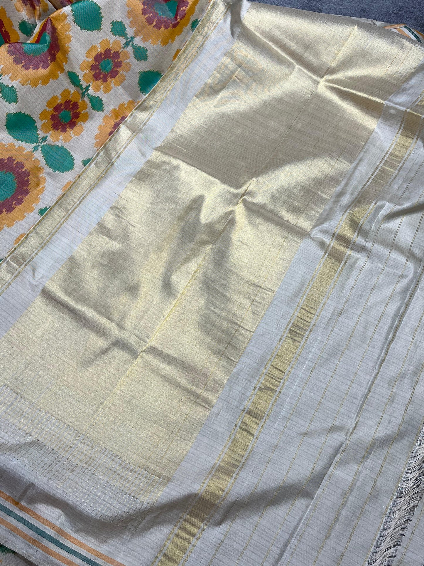 OFF WHITE SILK PURE HANDLOOM IKKAT SAREE