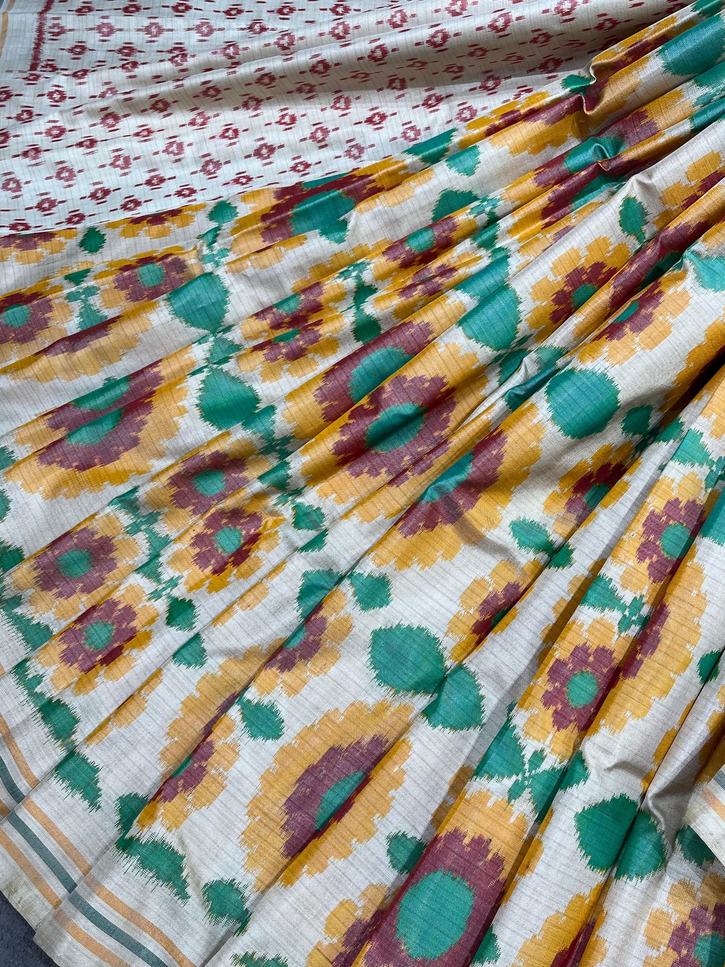 OFF WHITE SILK PURE HANDLOOM IKKAT SAREE