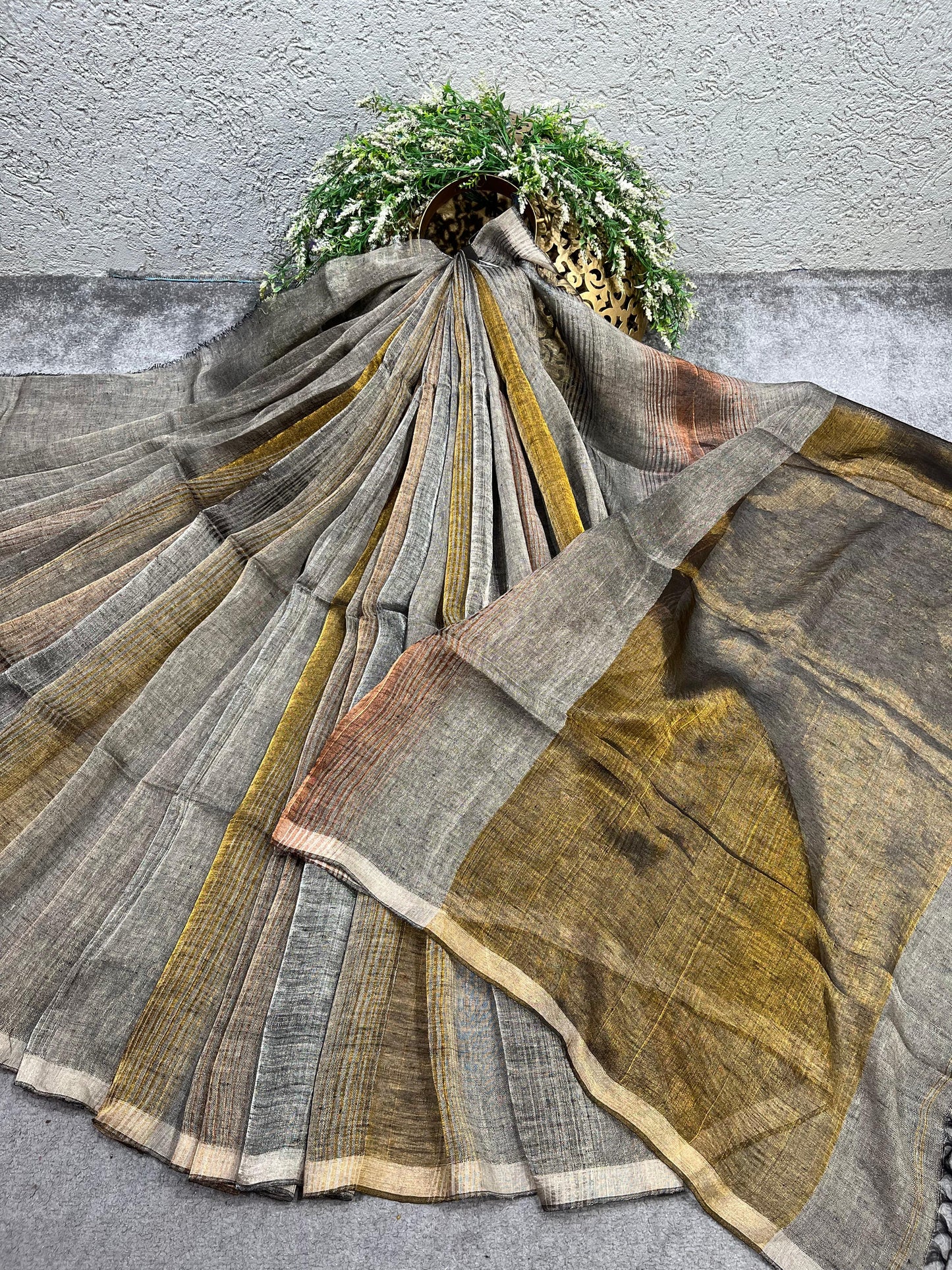 GREY PURE HANDLOOM LINEN TISSUE STRIPES SAREE