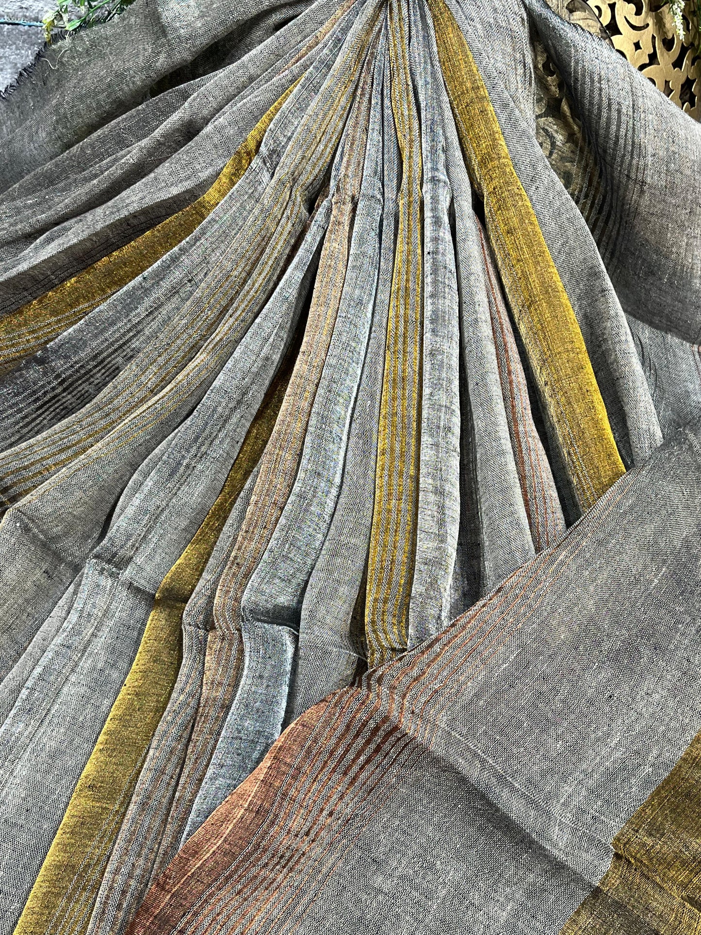 GREY PURE HANDLOOM LINEN TISSUE STRIPES SAREE