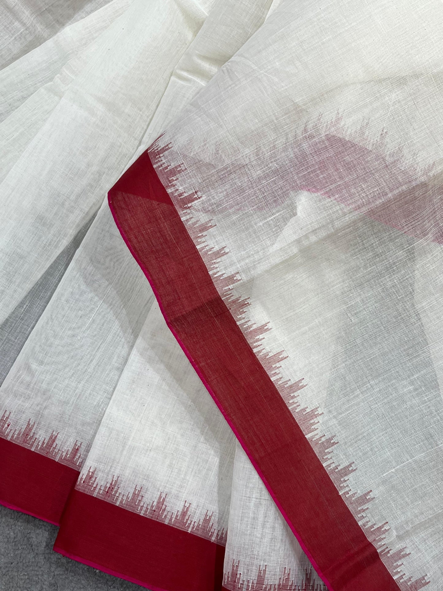 WHITE PURE HANDLOOM PONDRU KHADI SAREE