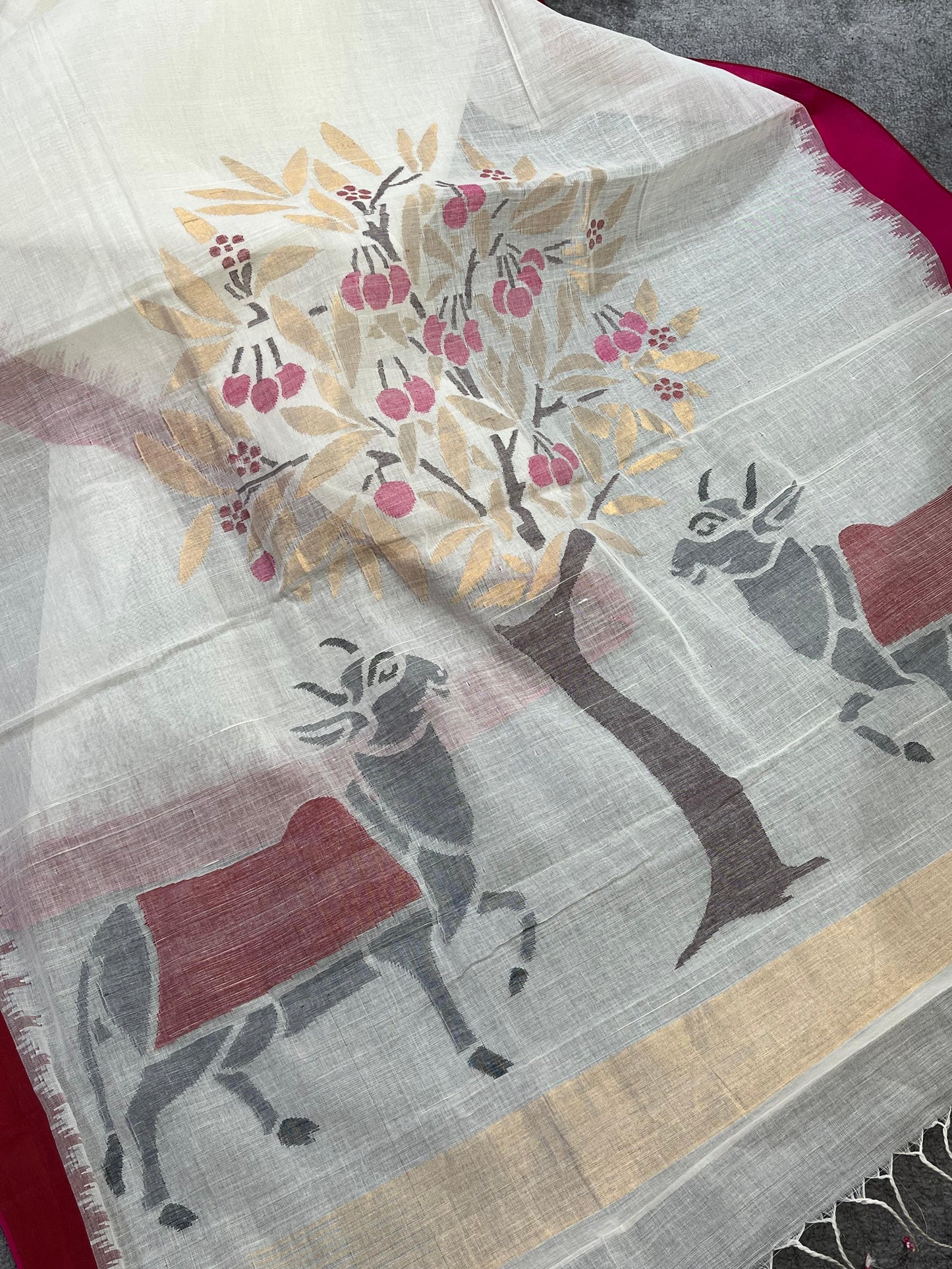 WHITE PURE HANDLOOM PONDRU KHADI SAREE