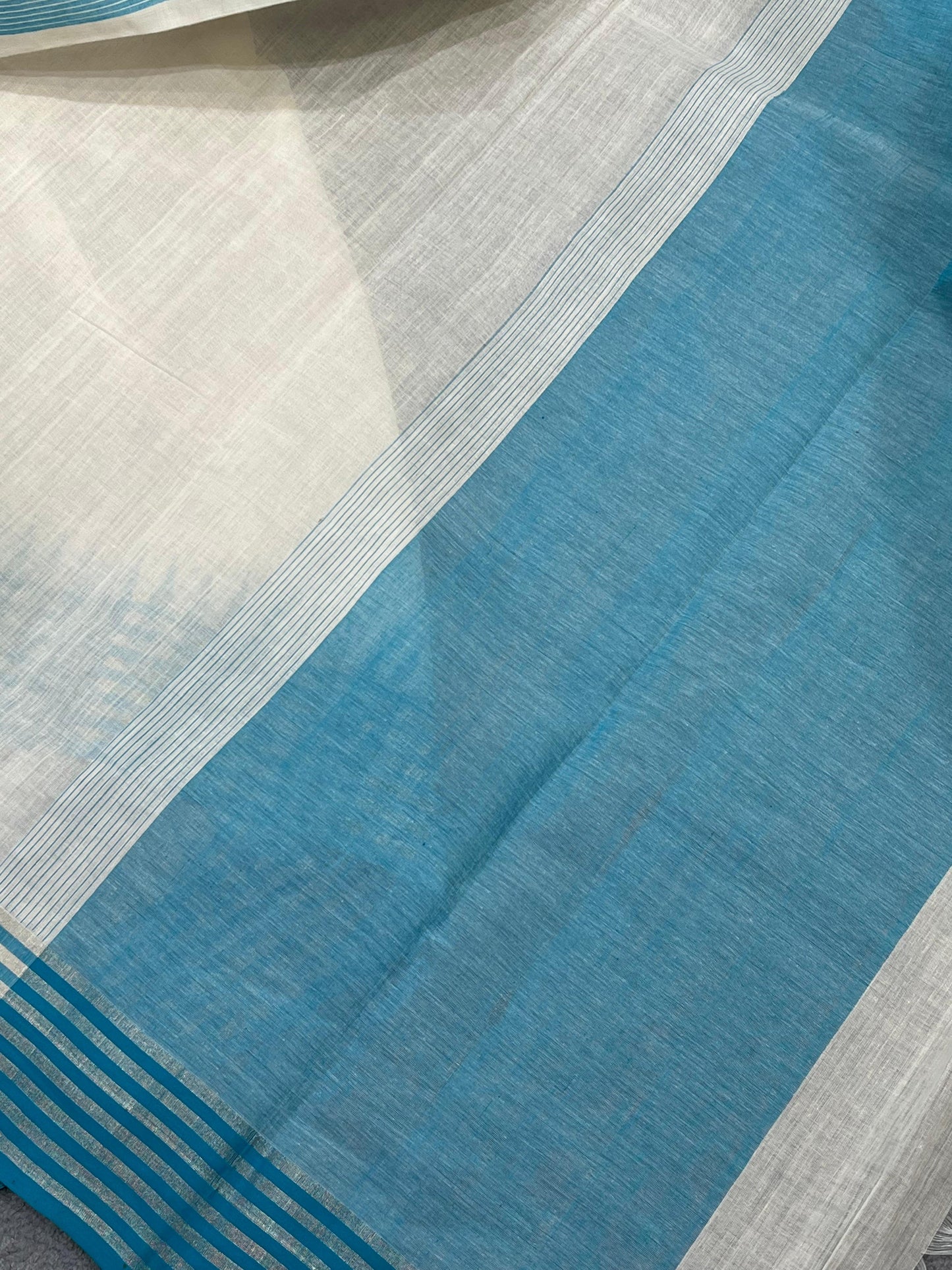 WHITE PURE HANDLOOM PONDRU KHADI SAREE