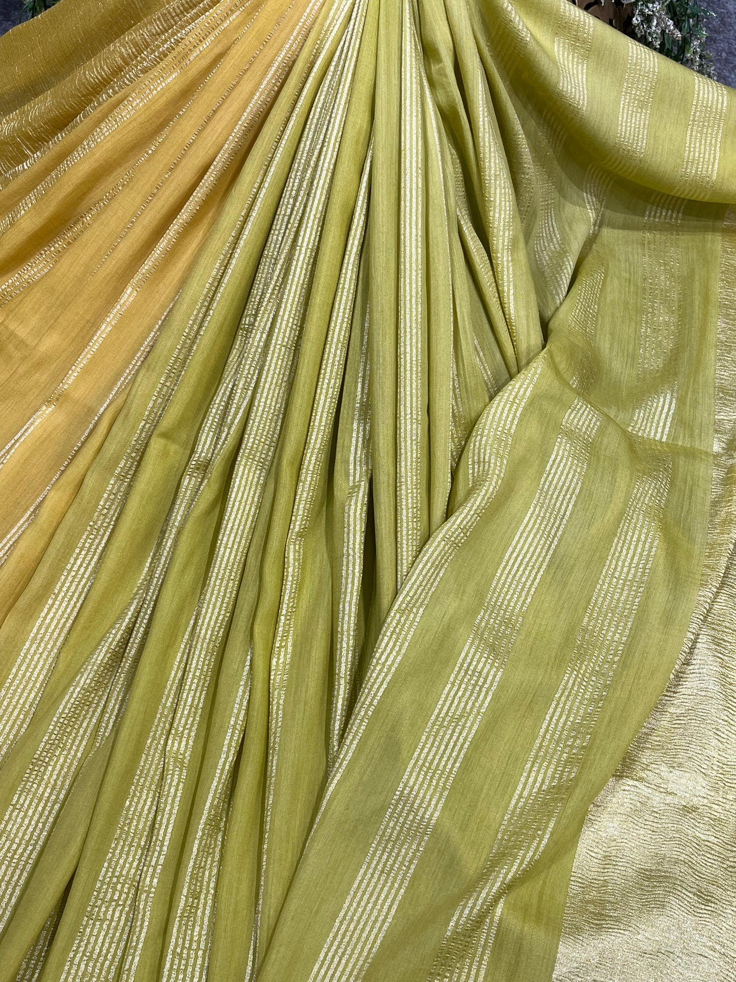 LEMON YELLOW AND LIME GREEN PURE HANDLOOM MOONGA BANARASI SAREE