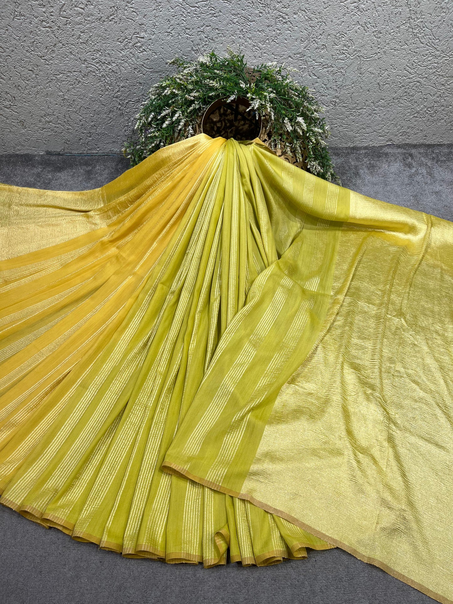 LEMON YELLOW AND LIME GREEN PURE HANDLOOM MOONGA BANARASI SAREE