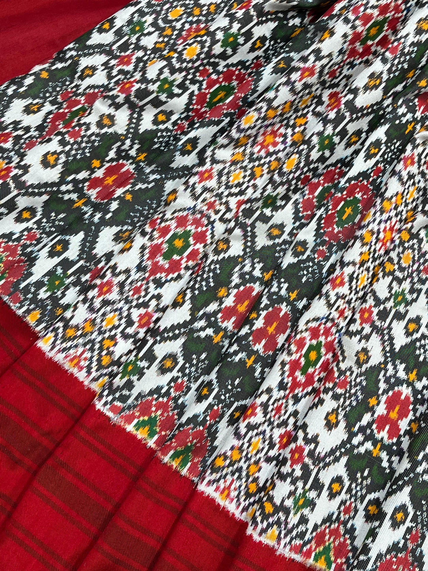 WHITE RED TWILL SILK PURE HANDLOOM IKKAT SAREE