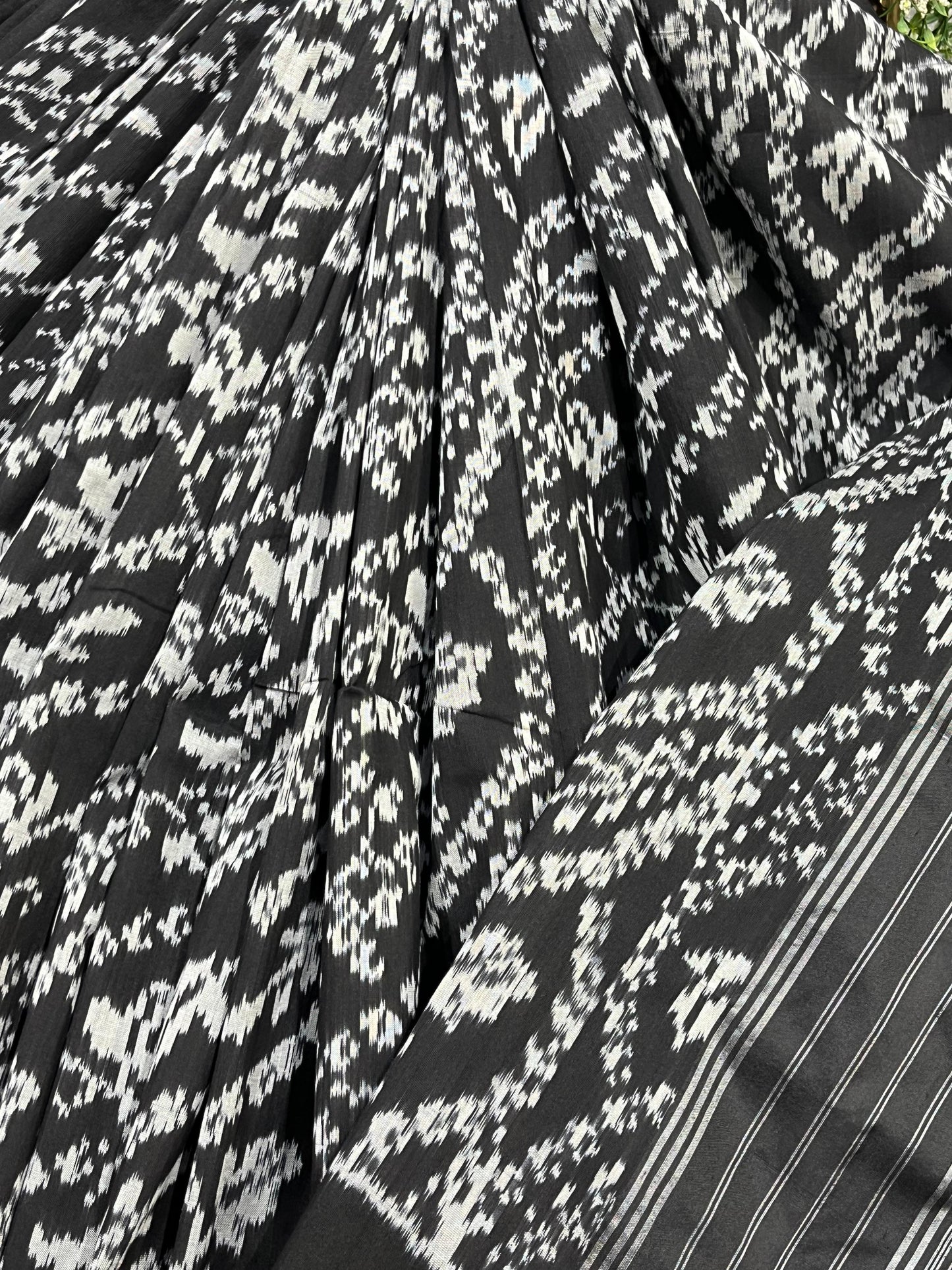 BLACK LINEN PURE HANDLOOM IKKAT SAREE