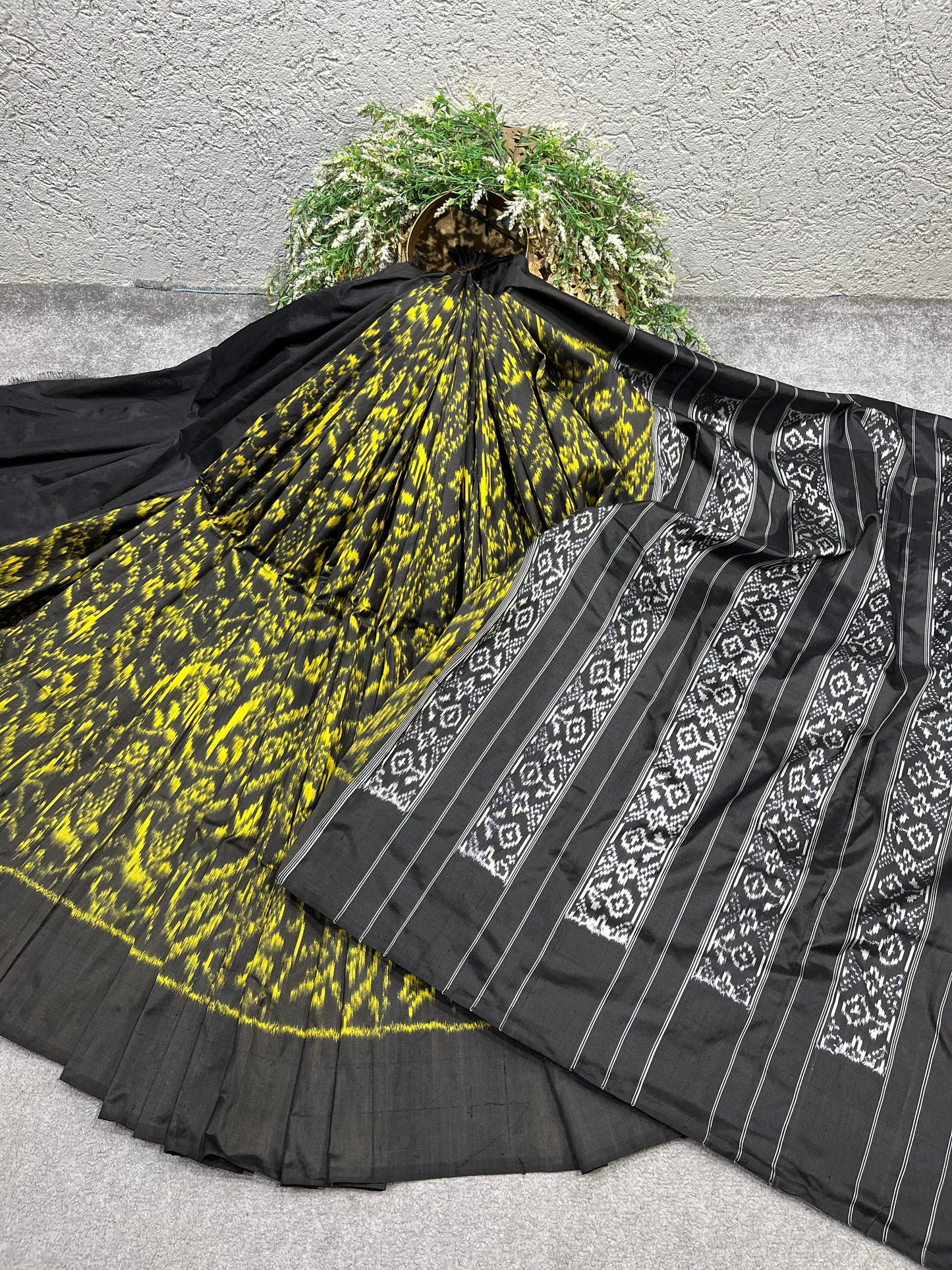 BLACK SILK PURE HANDLOOM IKKAT SAREE