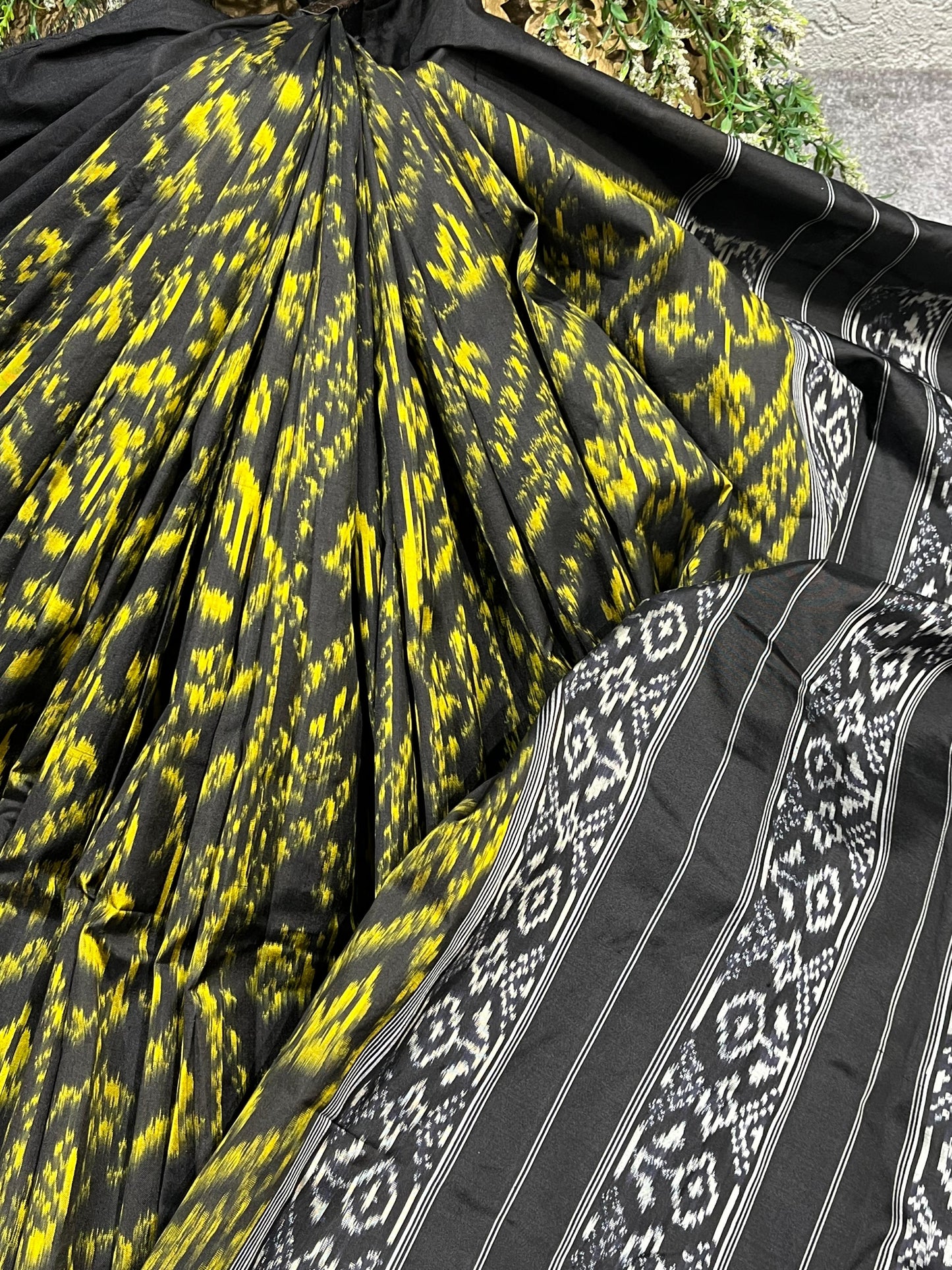 BLACK SILK PURE HANDLOOM IKKAT SAREE