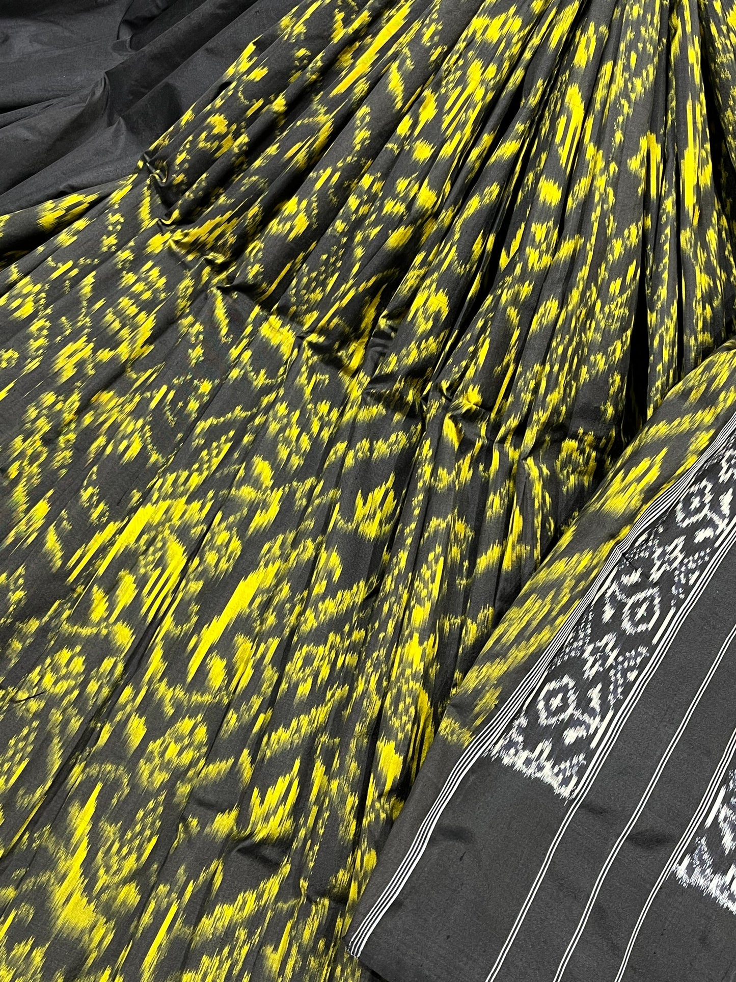 BLACK SILK PURE HANDLOOM IKKAT SAREE