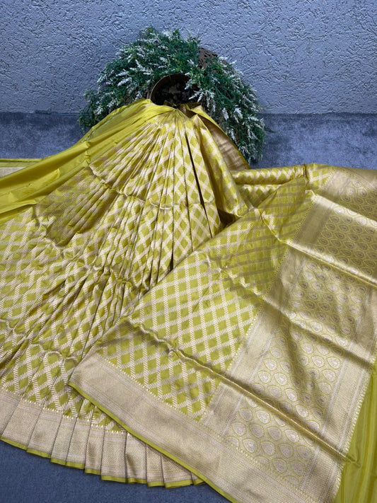 LIME GREEN SILK PURE HANDLOOM BANARASI SAREE