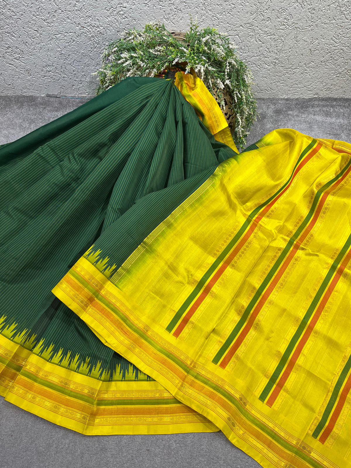 GREEN SICO PURE HANDLOOM GADWAL SAREE