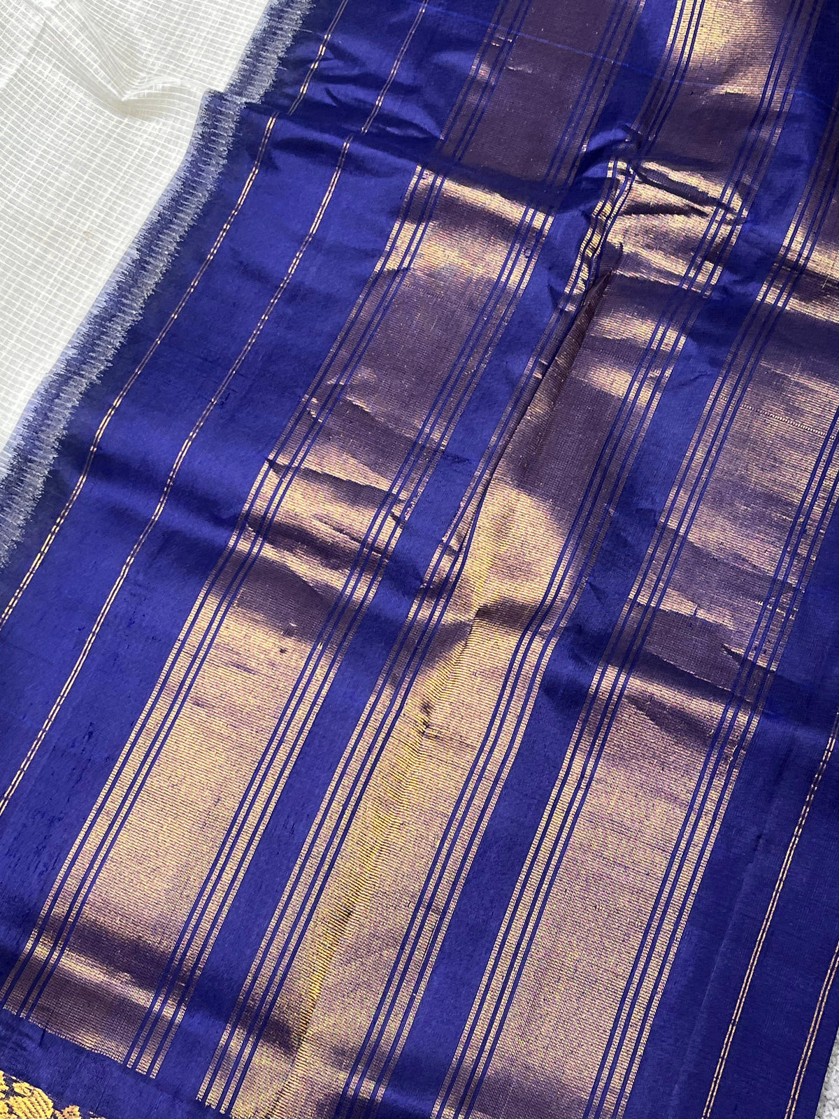 IVORY COTTON PURE HANDLOOM GADWAL SAREE