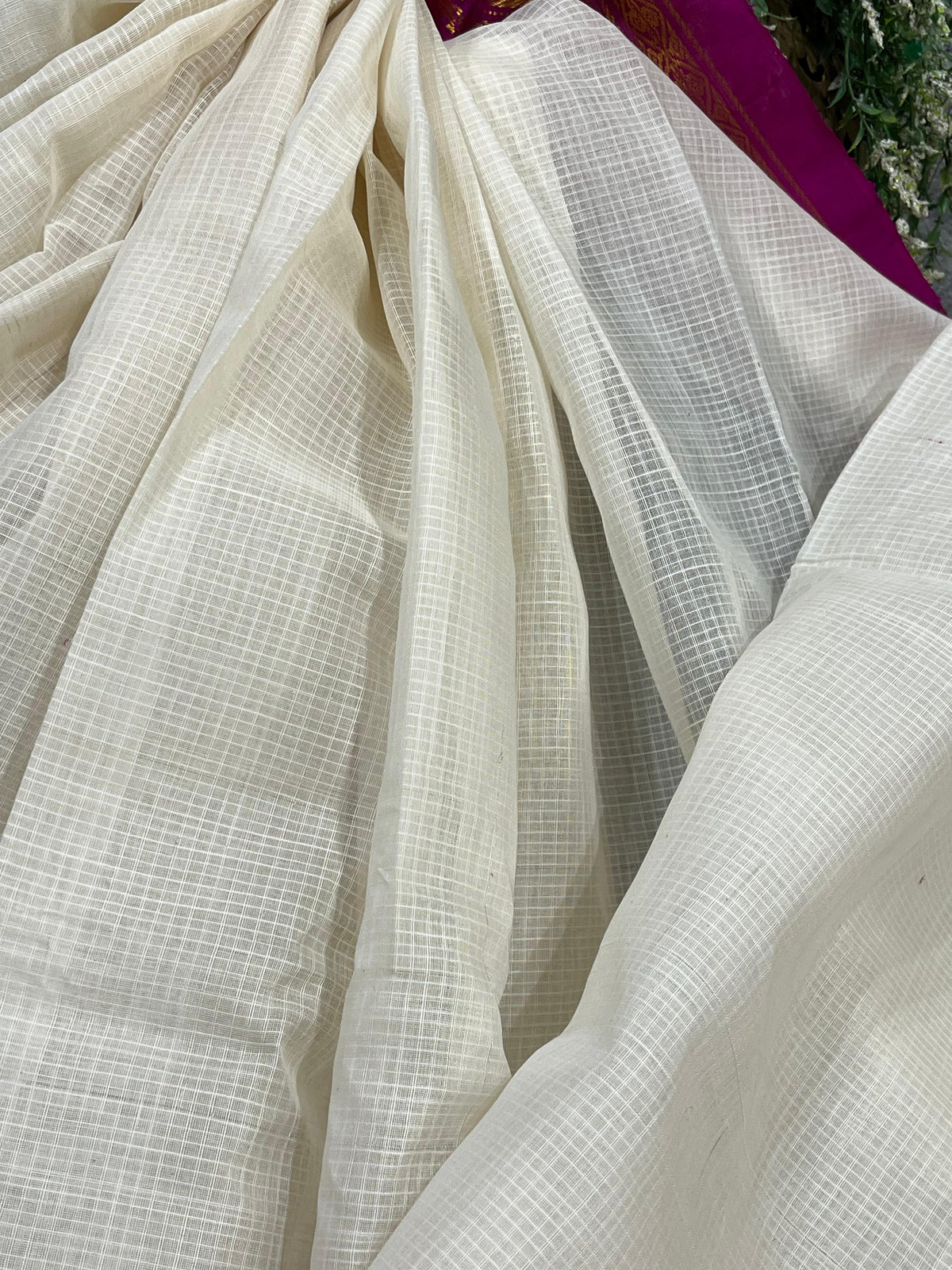 IVORY COTTON PURE HANDLOOM GADWAL SAREE