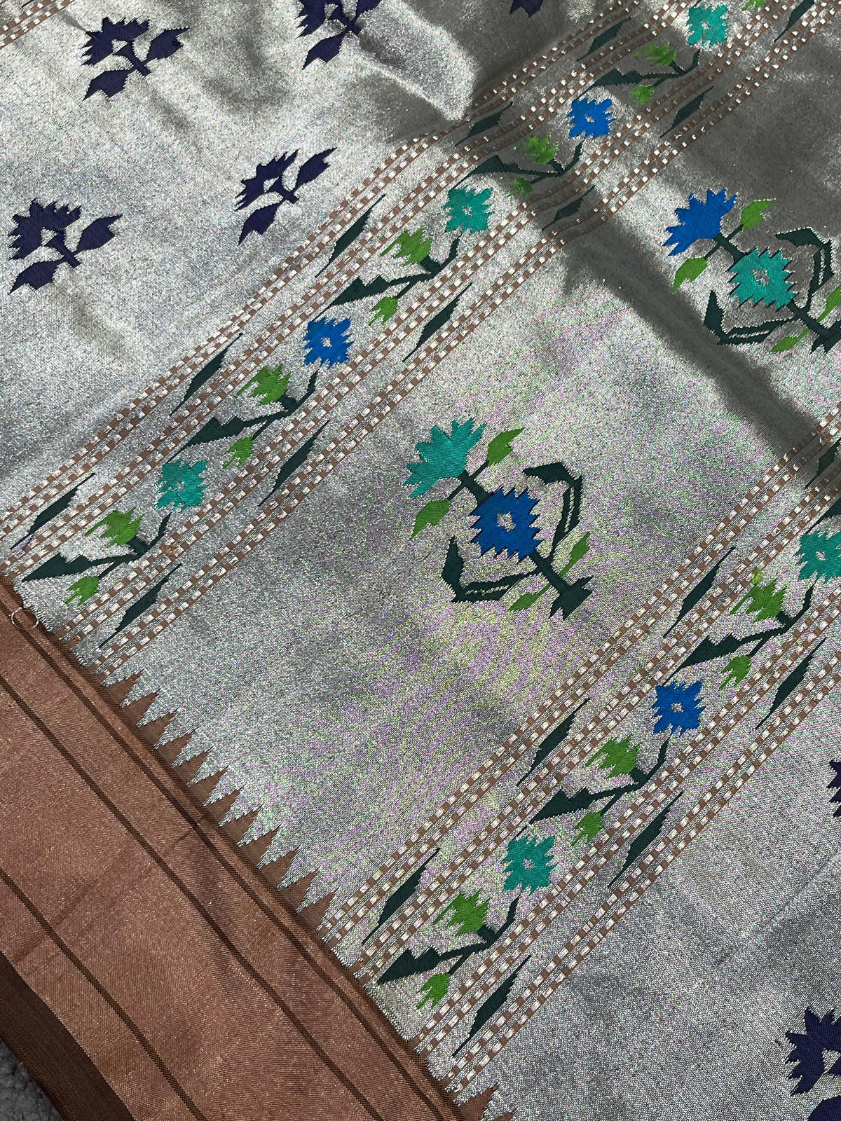 CHOCHLATE BROWN SILK PURE HANDLOOM PAITHANI SAREE