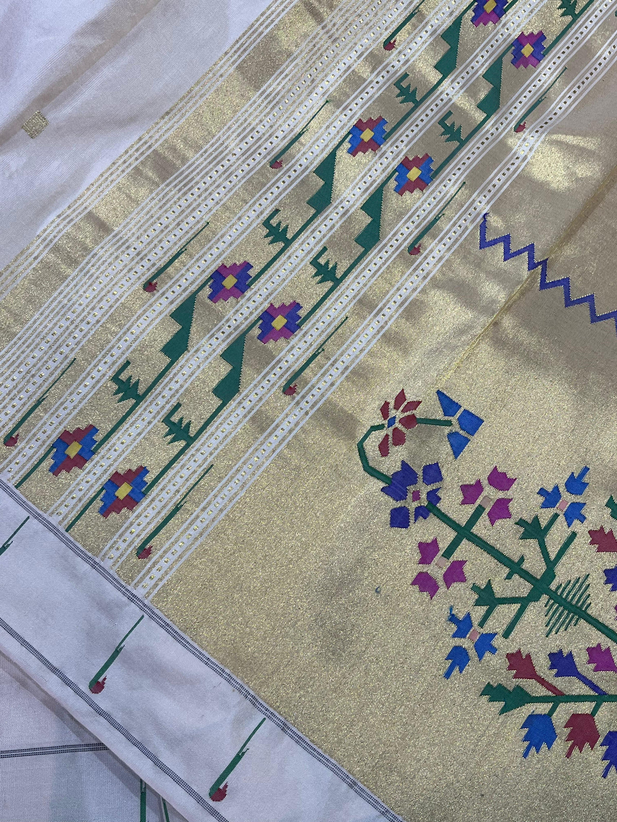 IVORY PEACH SILK PURE HANDLOOM PAITHANI SAREE