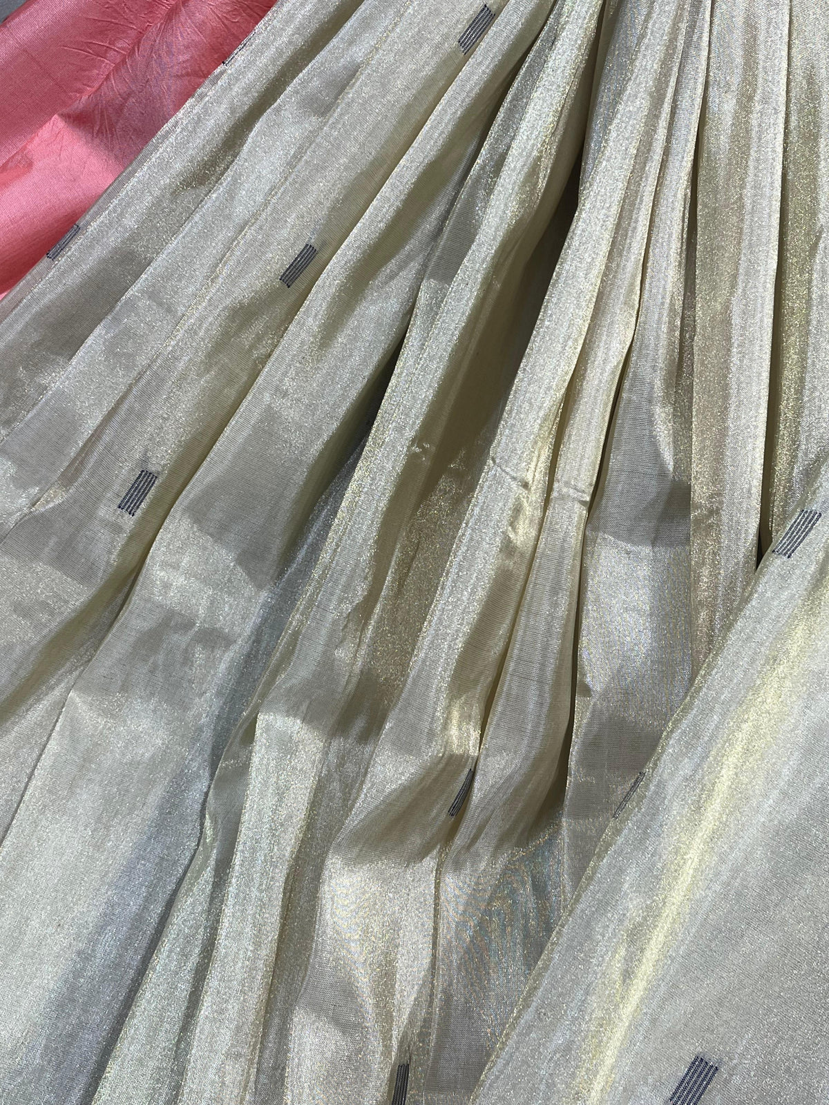 IVORY SILVER TISSUE SILK PURE HANDLOOM PAITHANI SAREE