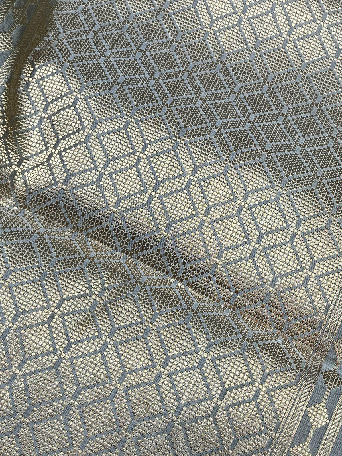 GREY TANCHOI PURE HANDLOOM BANARASI SAREE