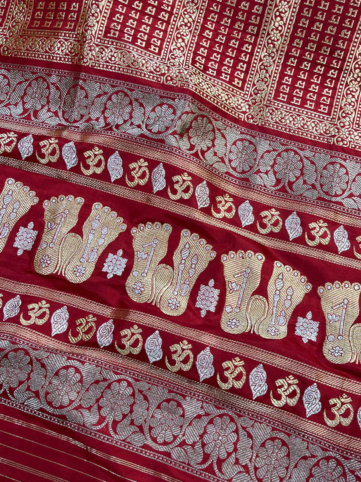 RED SILK PURE HANDLOOM BANARASI DUPATTA