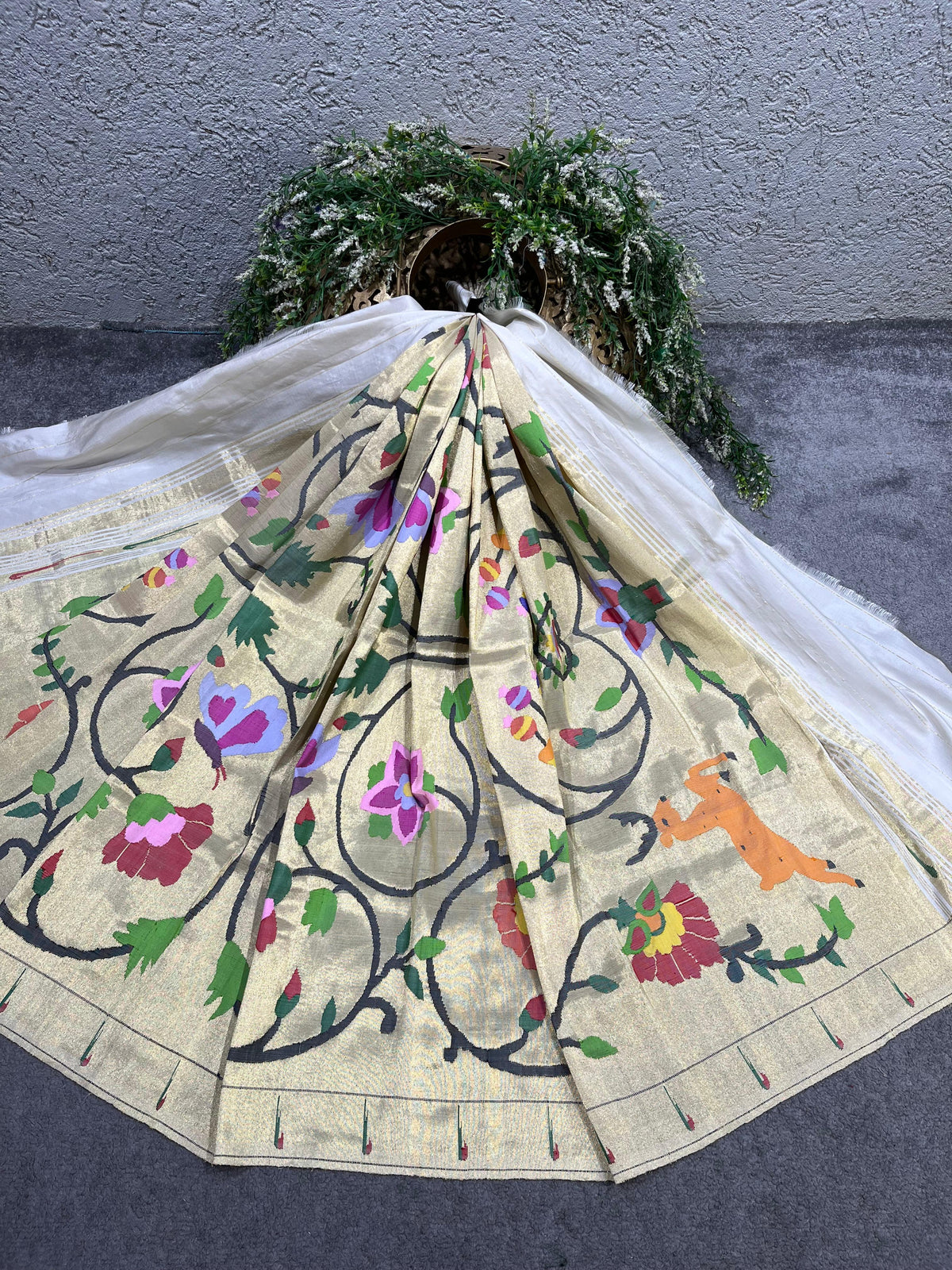 IVORY GOLD TISSUE SILK PURE HANDLOOM PAITHANI DUPATTA