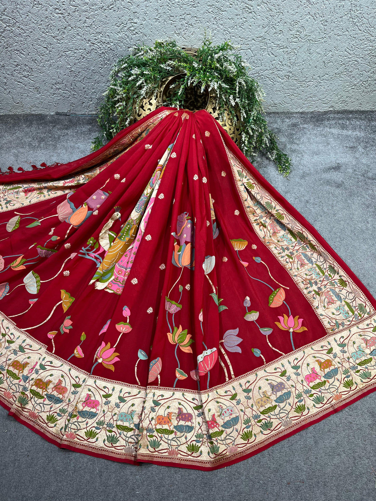 DEEP RED PURE HANDLOOM BANARASI DUPATTA