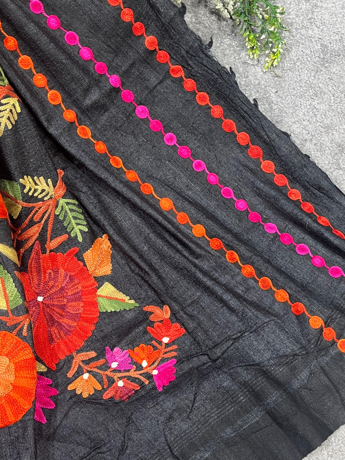 BLACK TASSAR PURE HANDLOOM PHULKARI DUPATTA