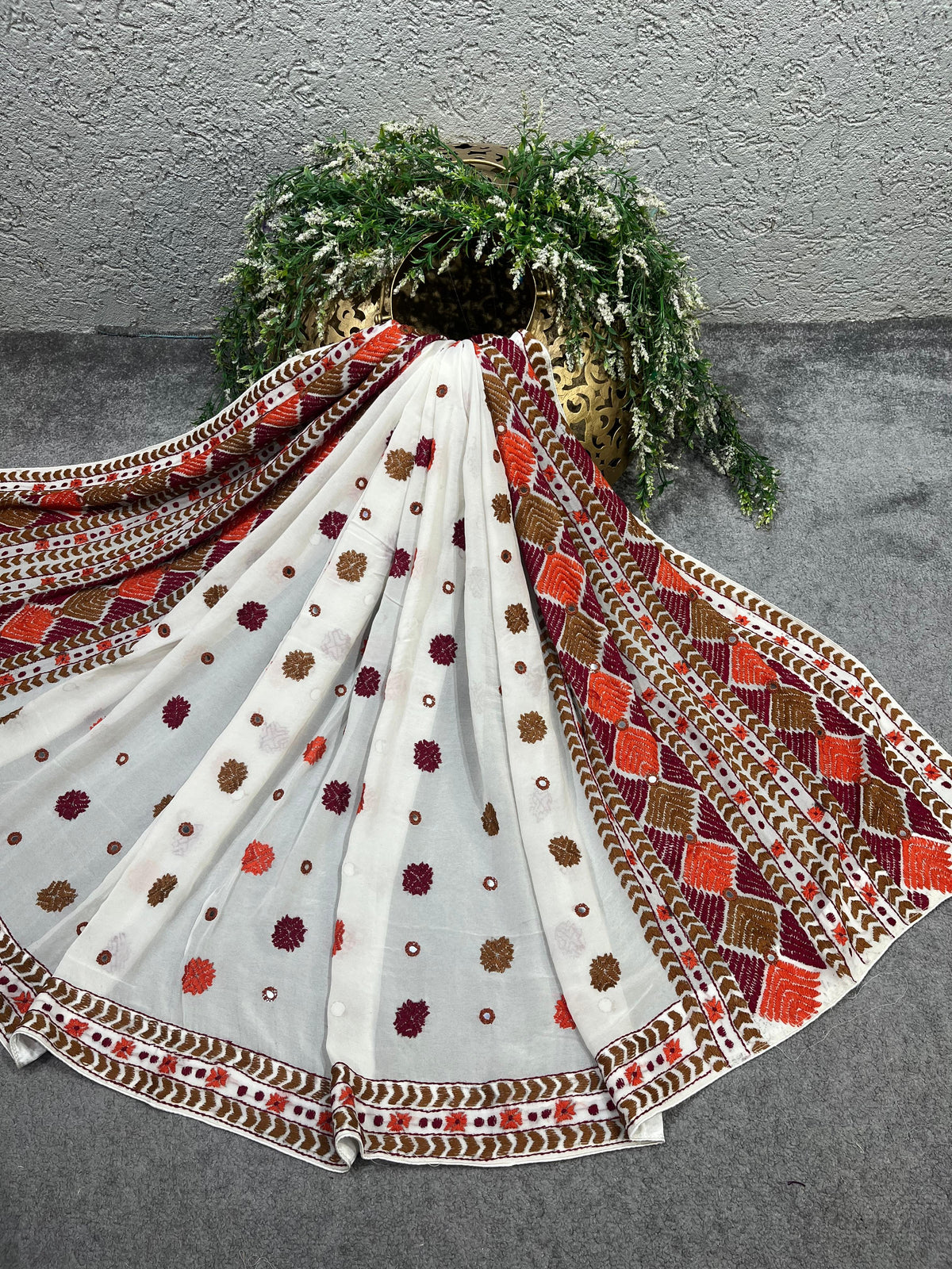 IVORY GEORGETTE PURE HANDLOOM PHULKARI DUPATTA