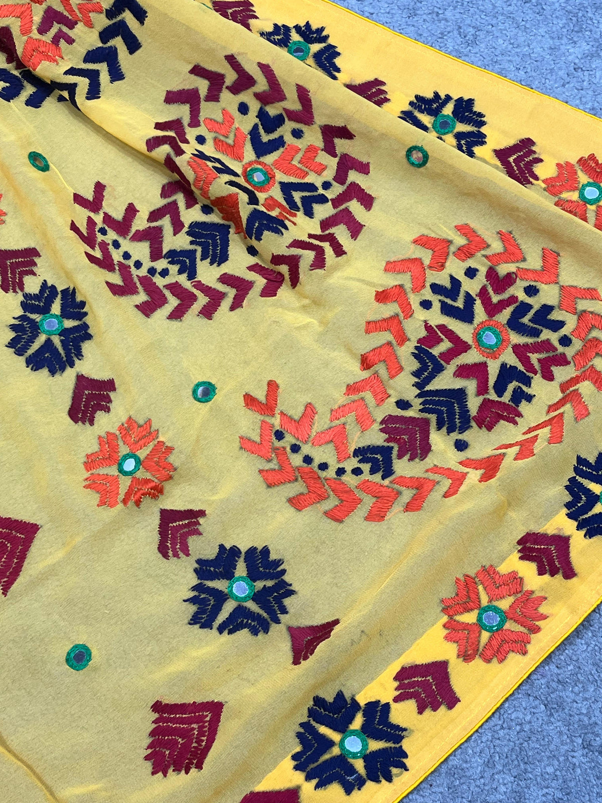 MUSTARD YELLOW GEORGETTE PURE HANDLOOM PHULKARI DUPATTA