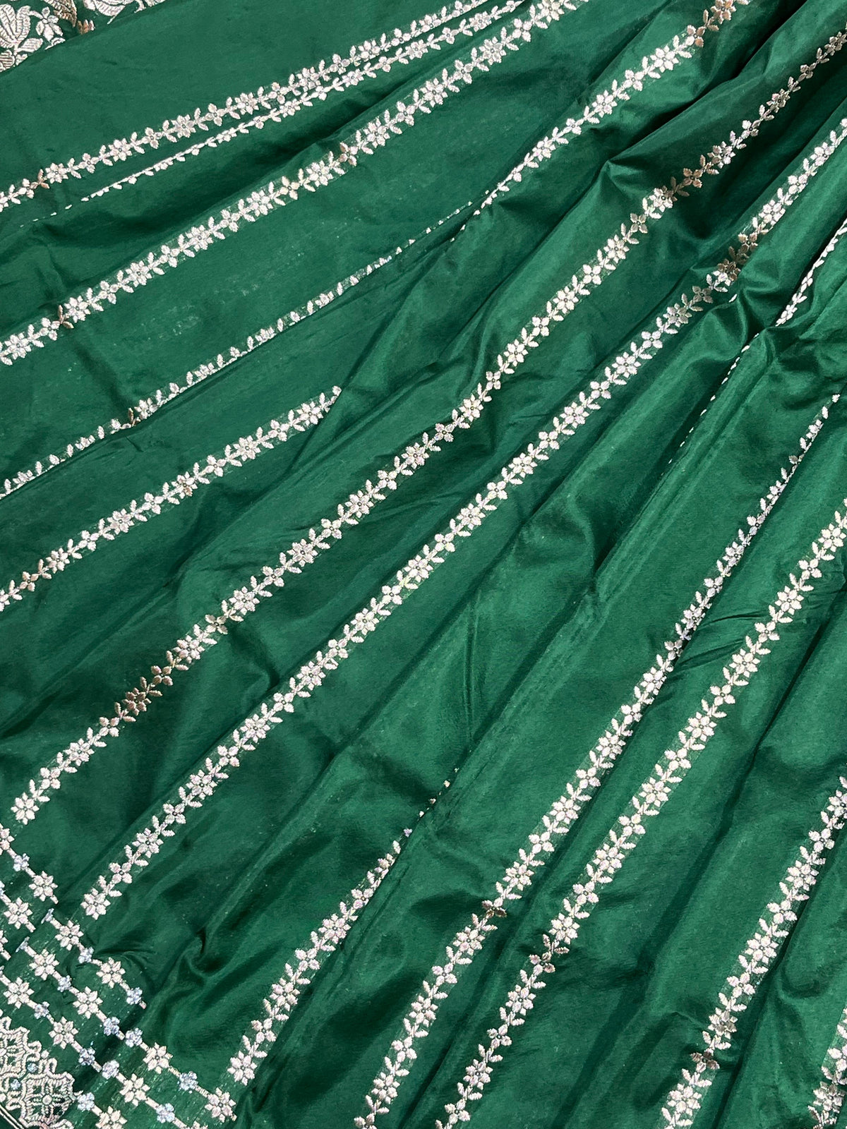 GREEN SILK PURE HANDLOOM BANARASI SAREE