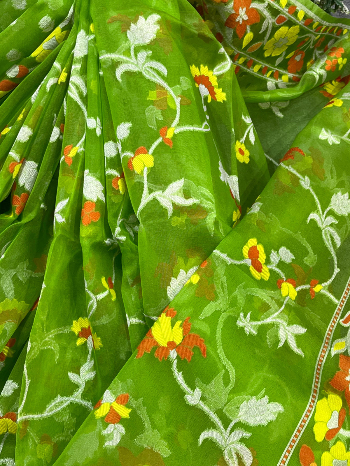 PARROT GREEN KORA PURE HANDLOOM BANARASI SAREE