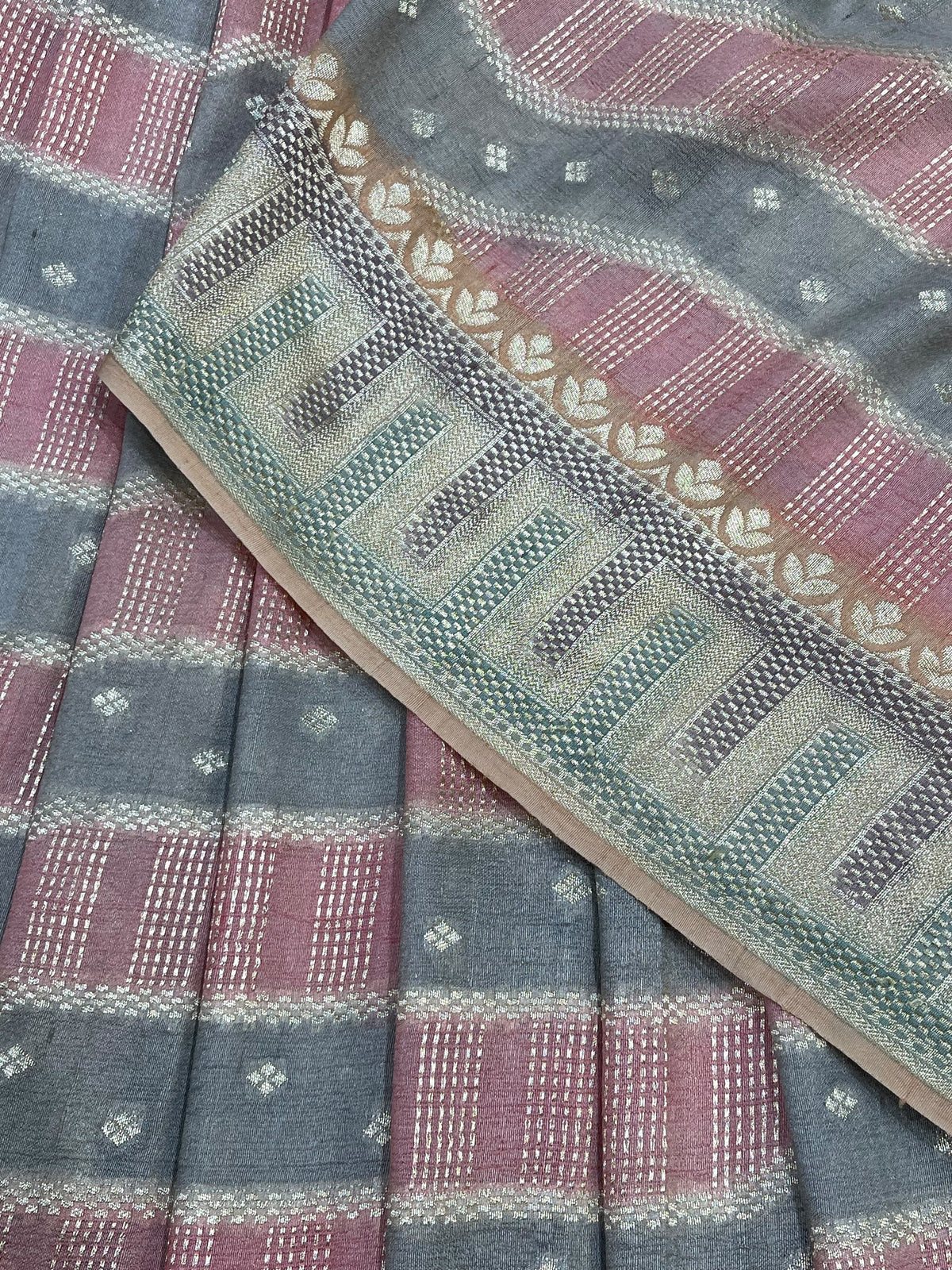 GREY DUSTY ROSE PINK TASSAR GEOREGTTE PURE HANDLOOM BANARASI SAREE