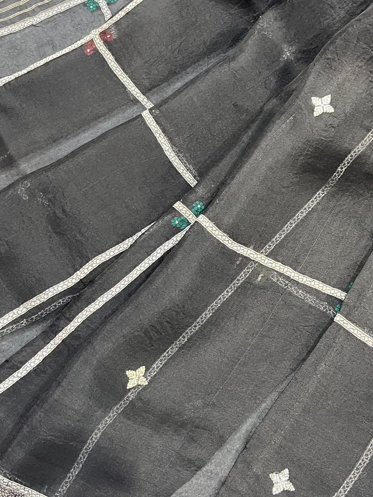 BLACK KORA PURE HANDLOOM  BANARASI SAREE