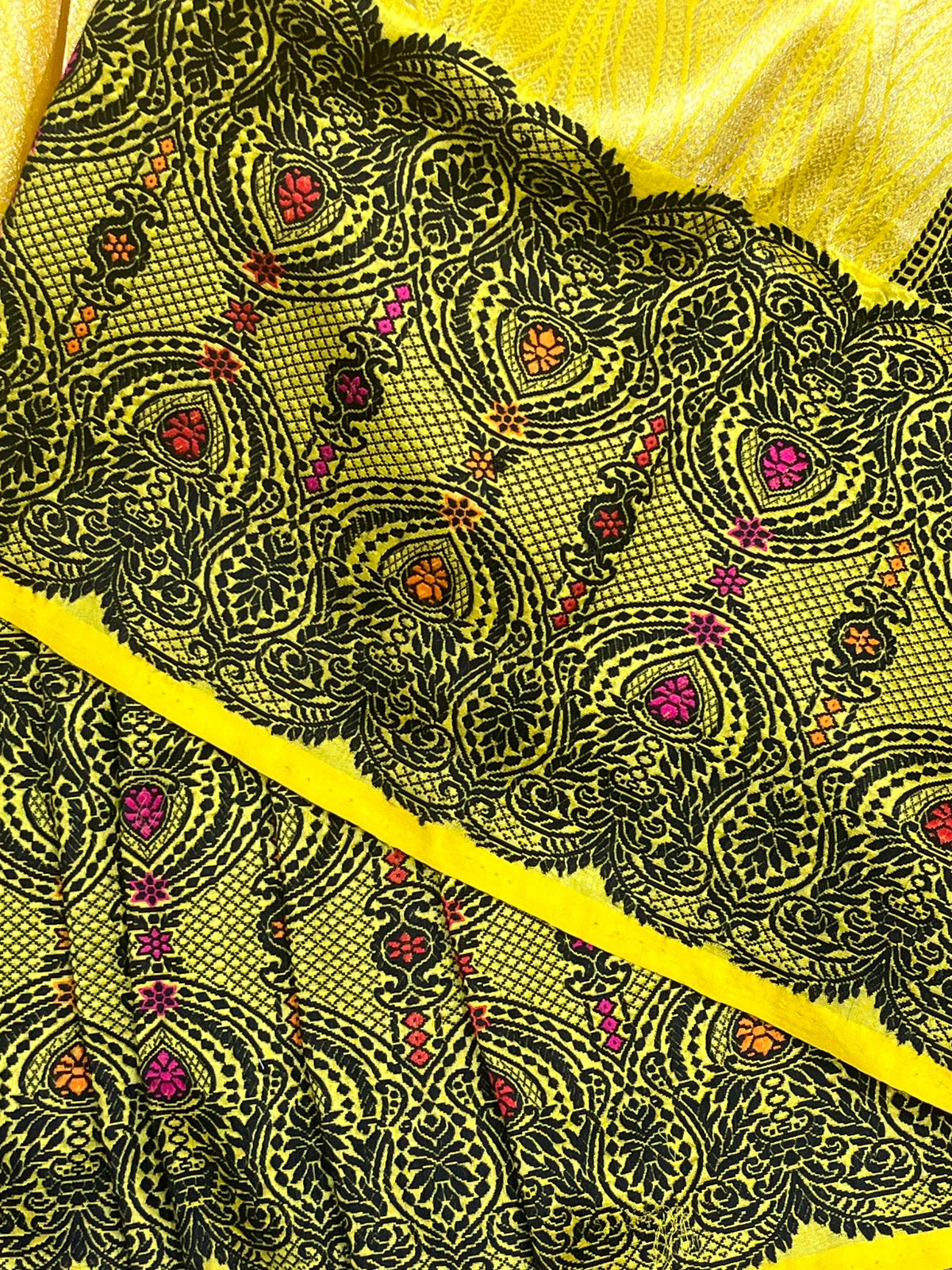 YELLOW SILK PURE HANDLOOM BANARASI SAREE