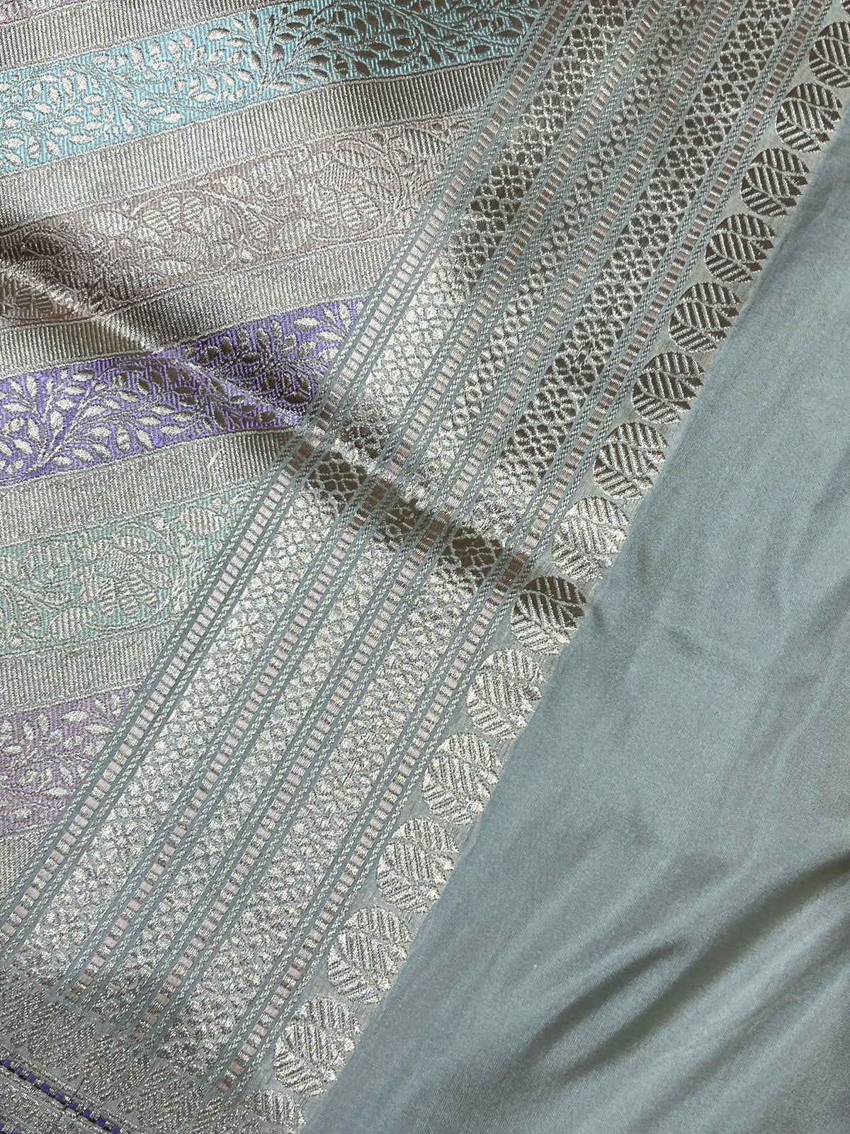 CHAMPAGNE GOLD SILK PURE HANDLOOM BANARASI SAREE
