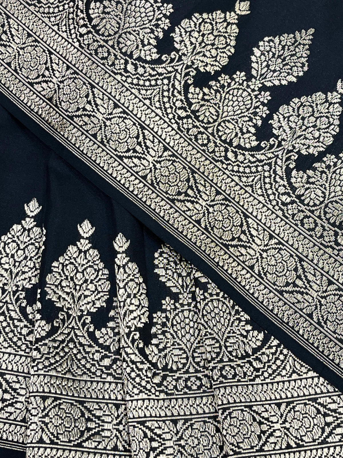 BLACK SILK PURE HANDLOOM BANARASI SAREE
