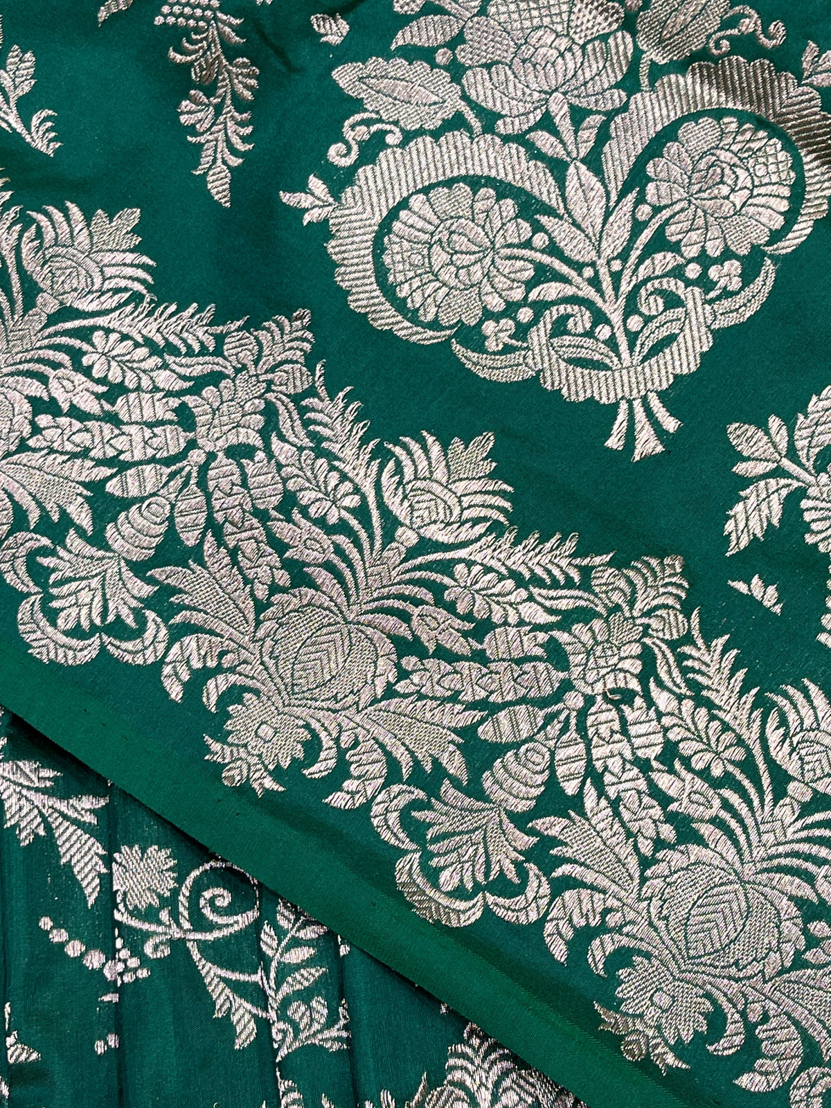 GREEN SILK PURE HANDLOOM BANARASI SAREE