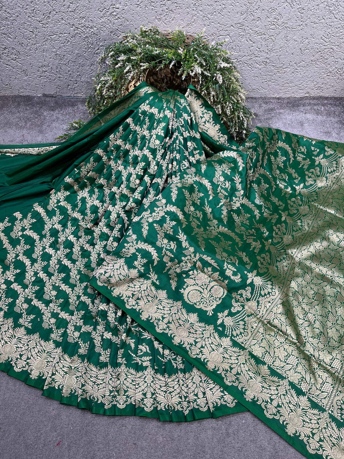 GREEN SILK PURE HANDLOOM BANARASI SAREE