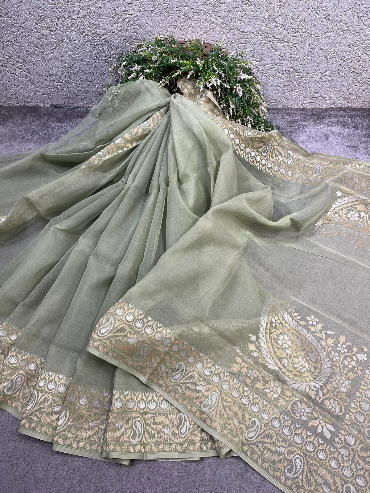 SAGE GREEN COTTON PURE HANDLOOM BANARASI SAREE