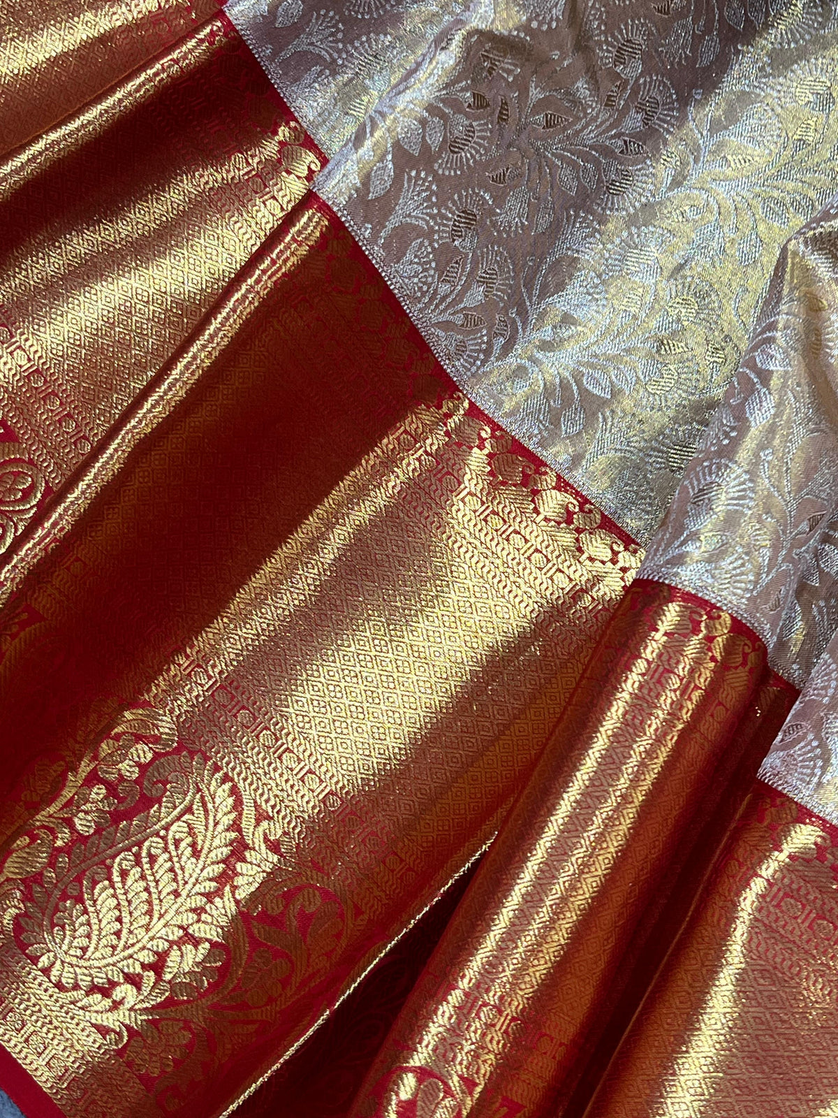 ANTIQUE GOLD TISSUE PURE HANDLOOM KANJIVARAM SAREE