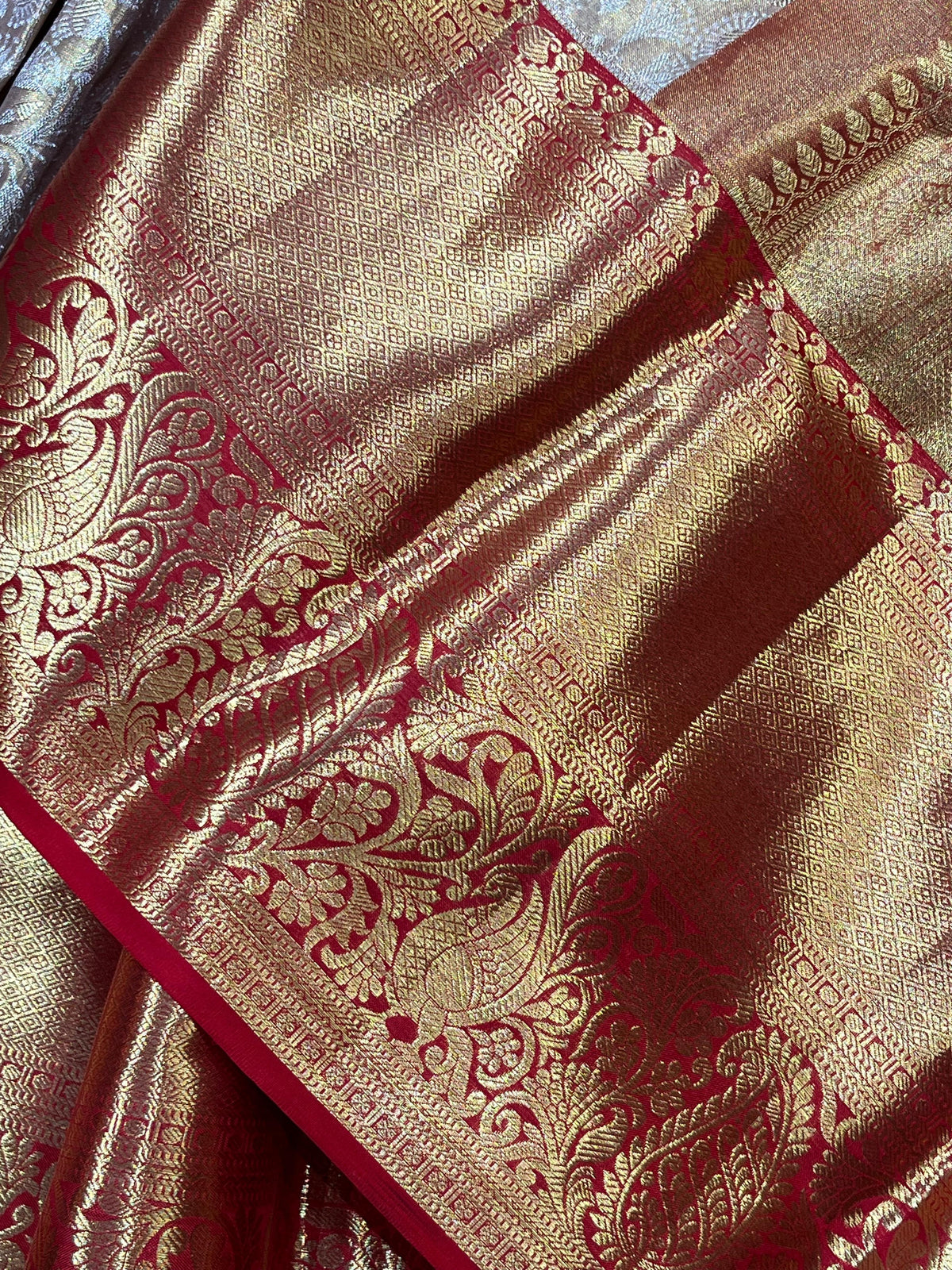 ANTIQUE GOLD TISSUE PURE HANDLOOM KANJIVARAM SAREE