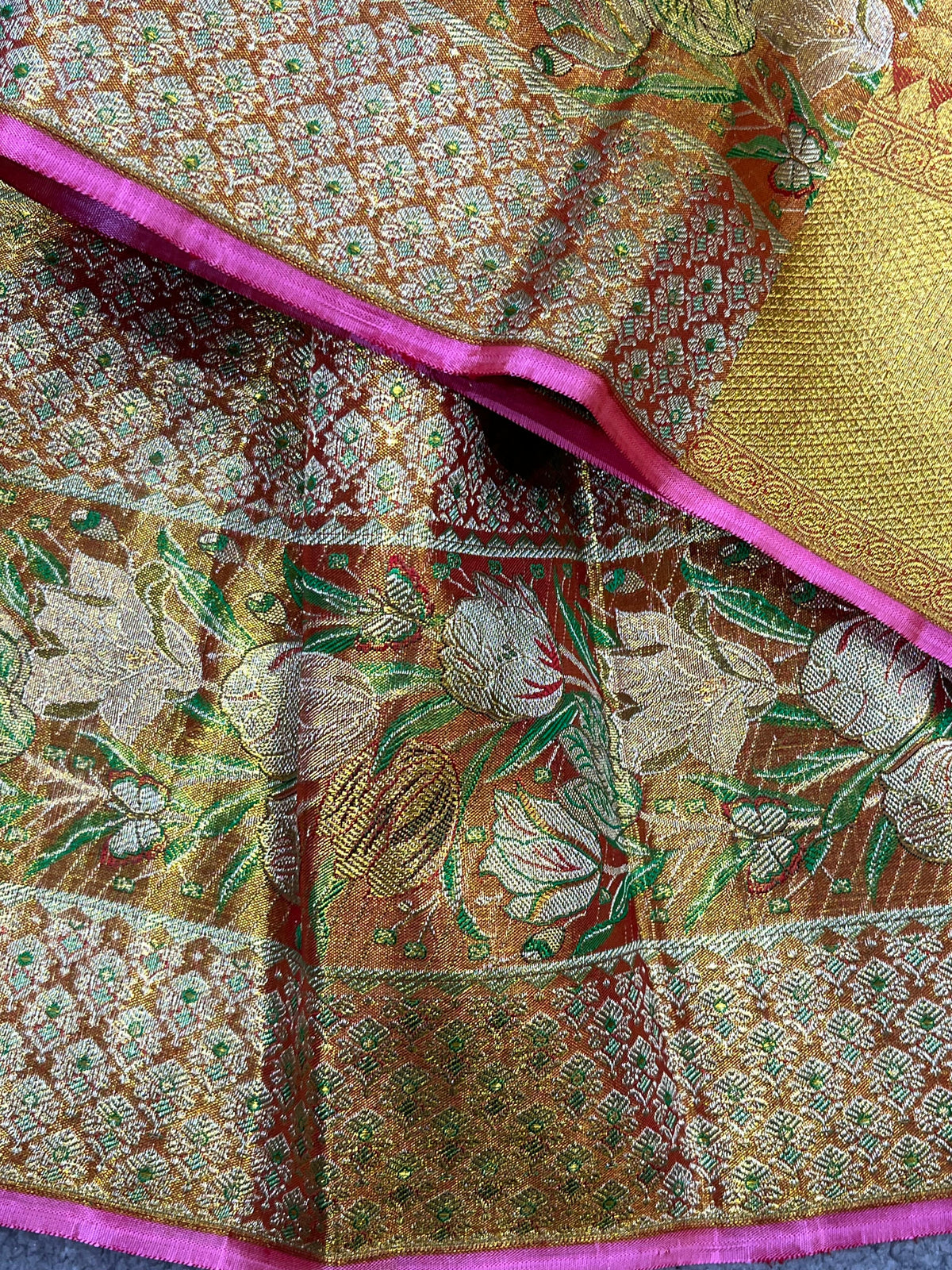 MULTICOLOUR TISSUE PURE HANDLOOM KANJIVARAM SAREE
