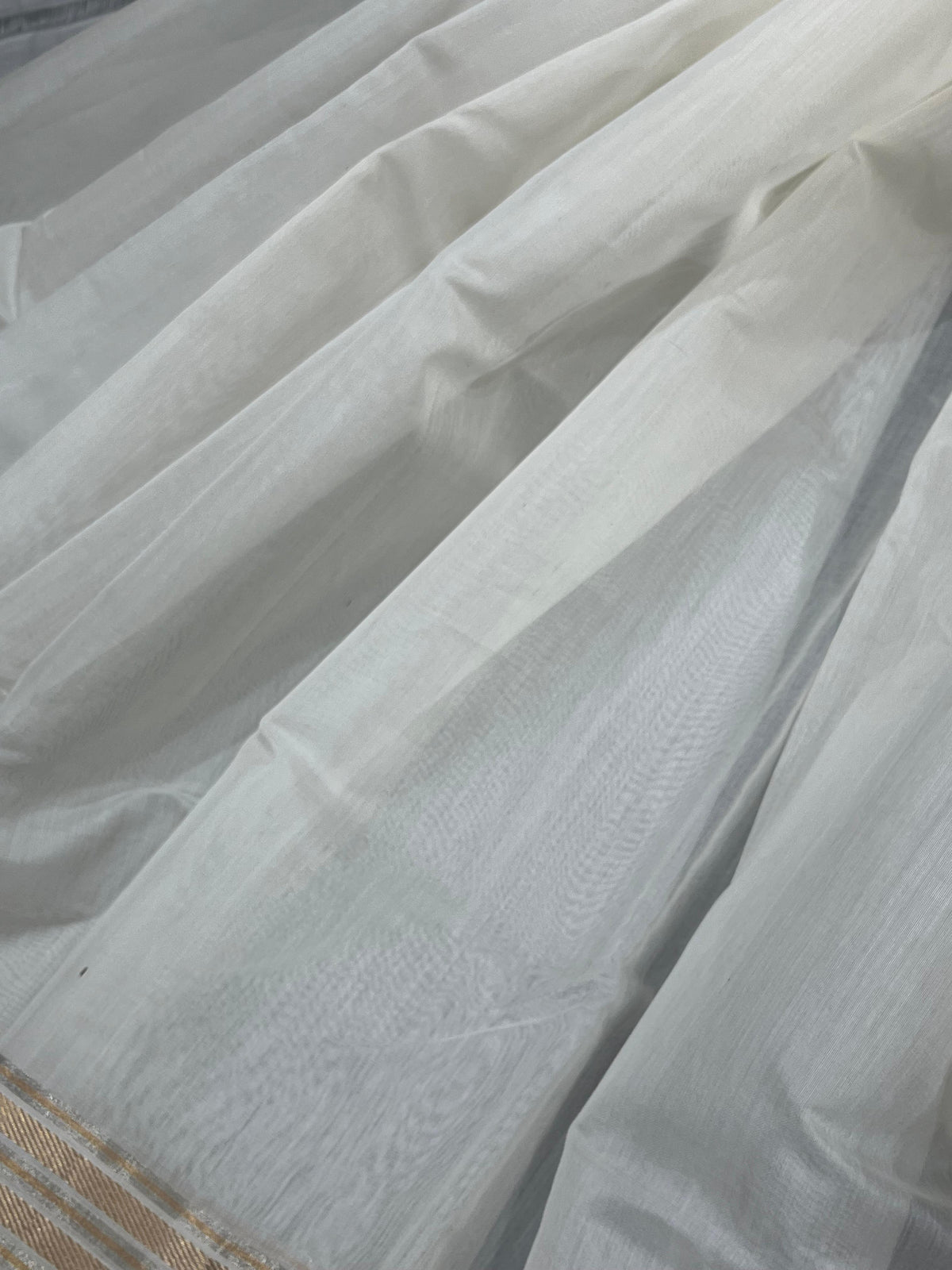 WHITE PURE HANDLOOM CHANDERI SAREE