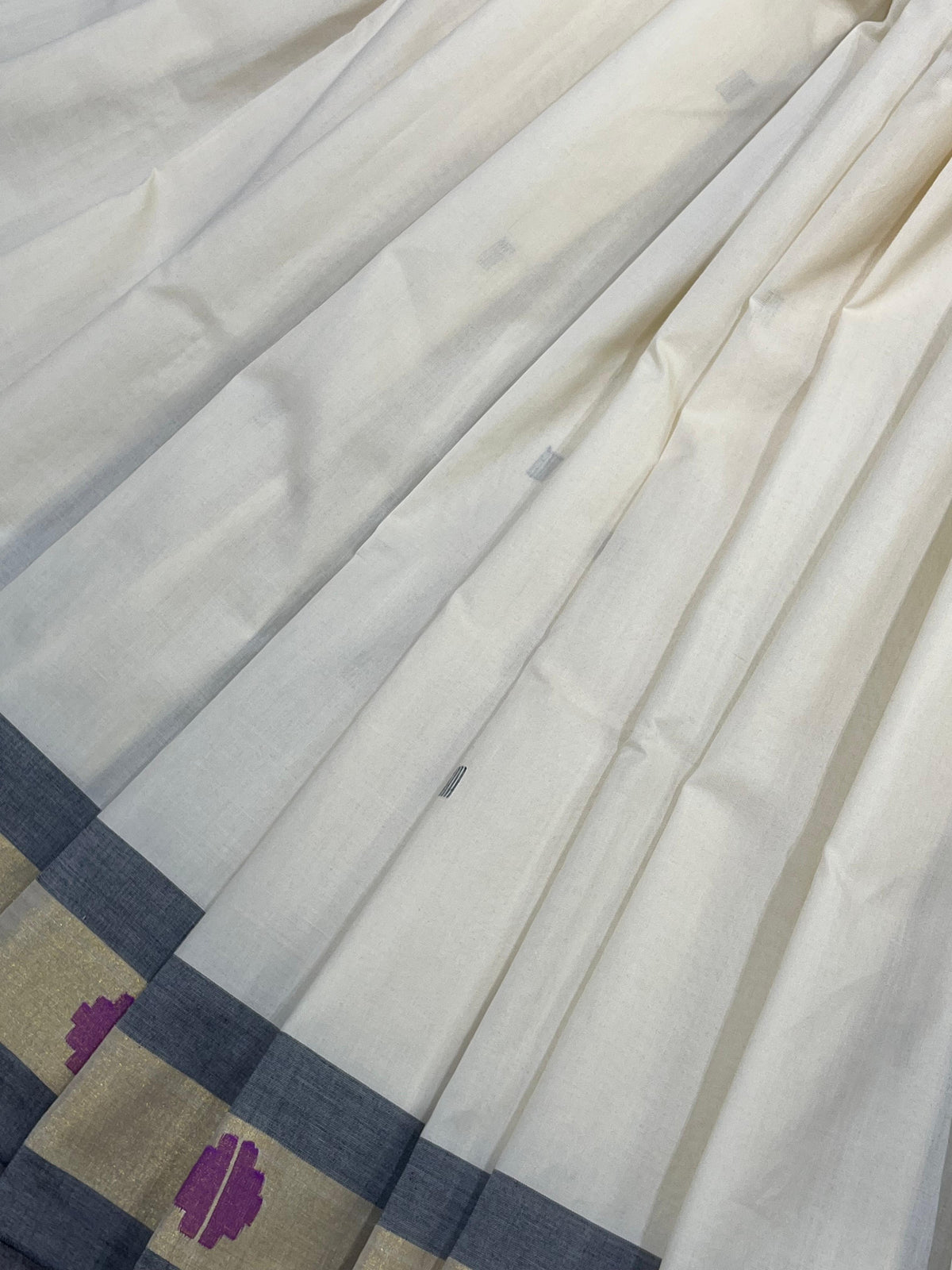 WHITE COTTON PURE HANDLOOM PAITHANI SAREE